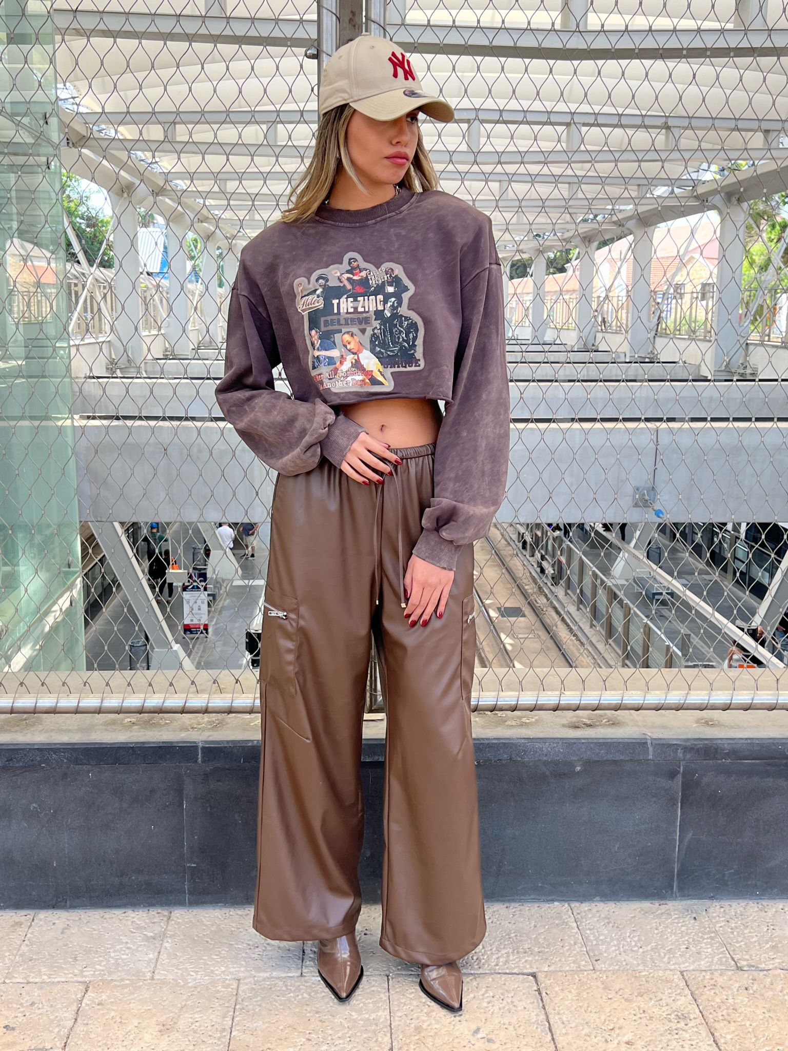 מכנס יהלי חום