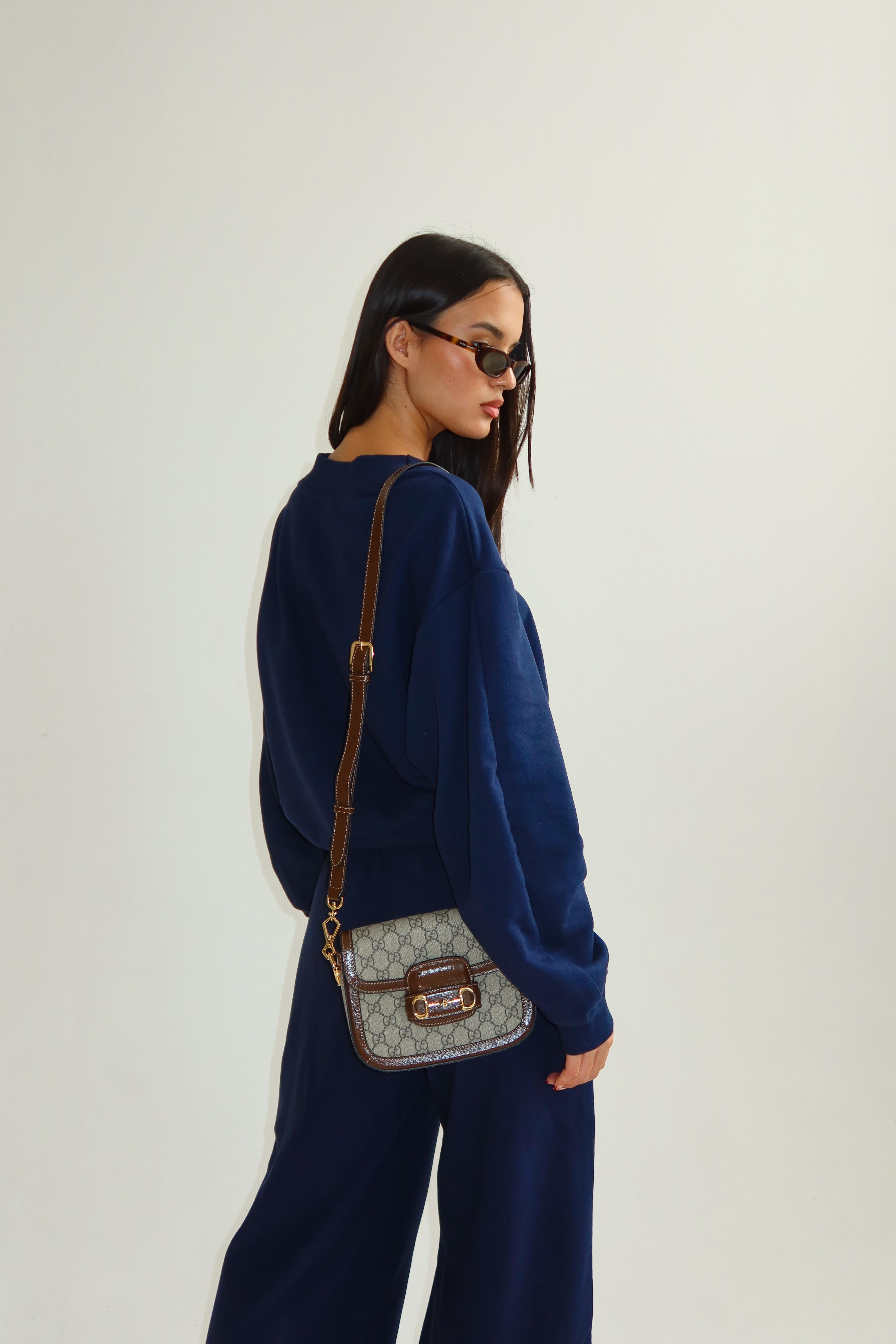 חליפת איוקו נייבי