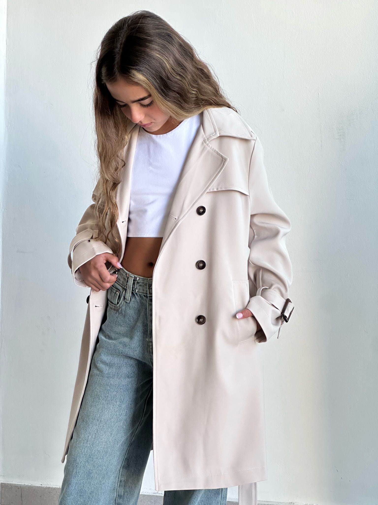 מעיל אלואיז אבן