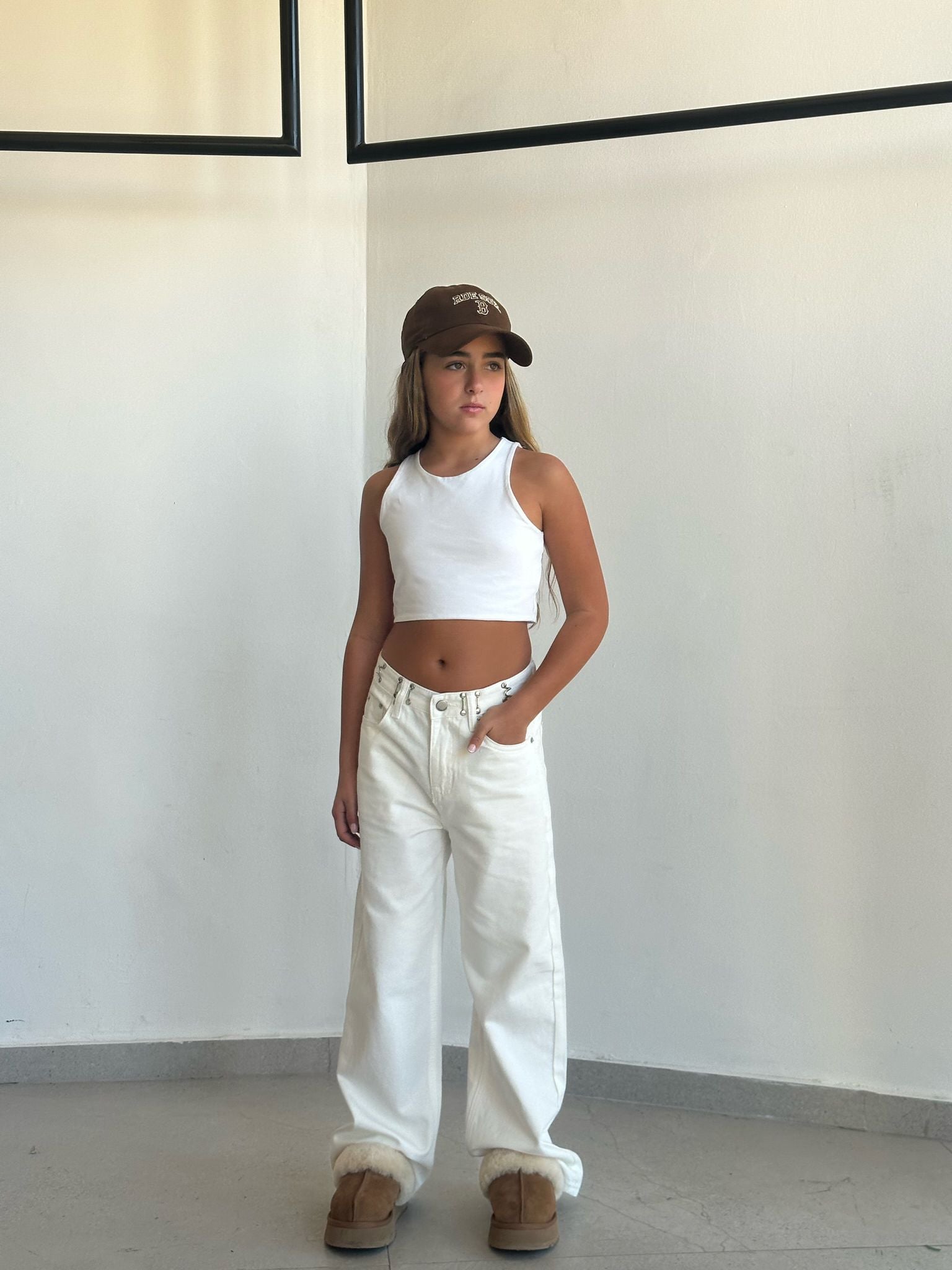 מכנס ג'ינס ארי לבן