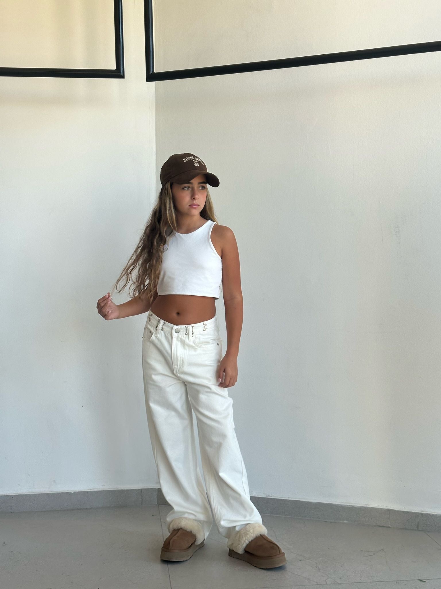 מכנס ג'ינס ארי לבן