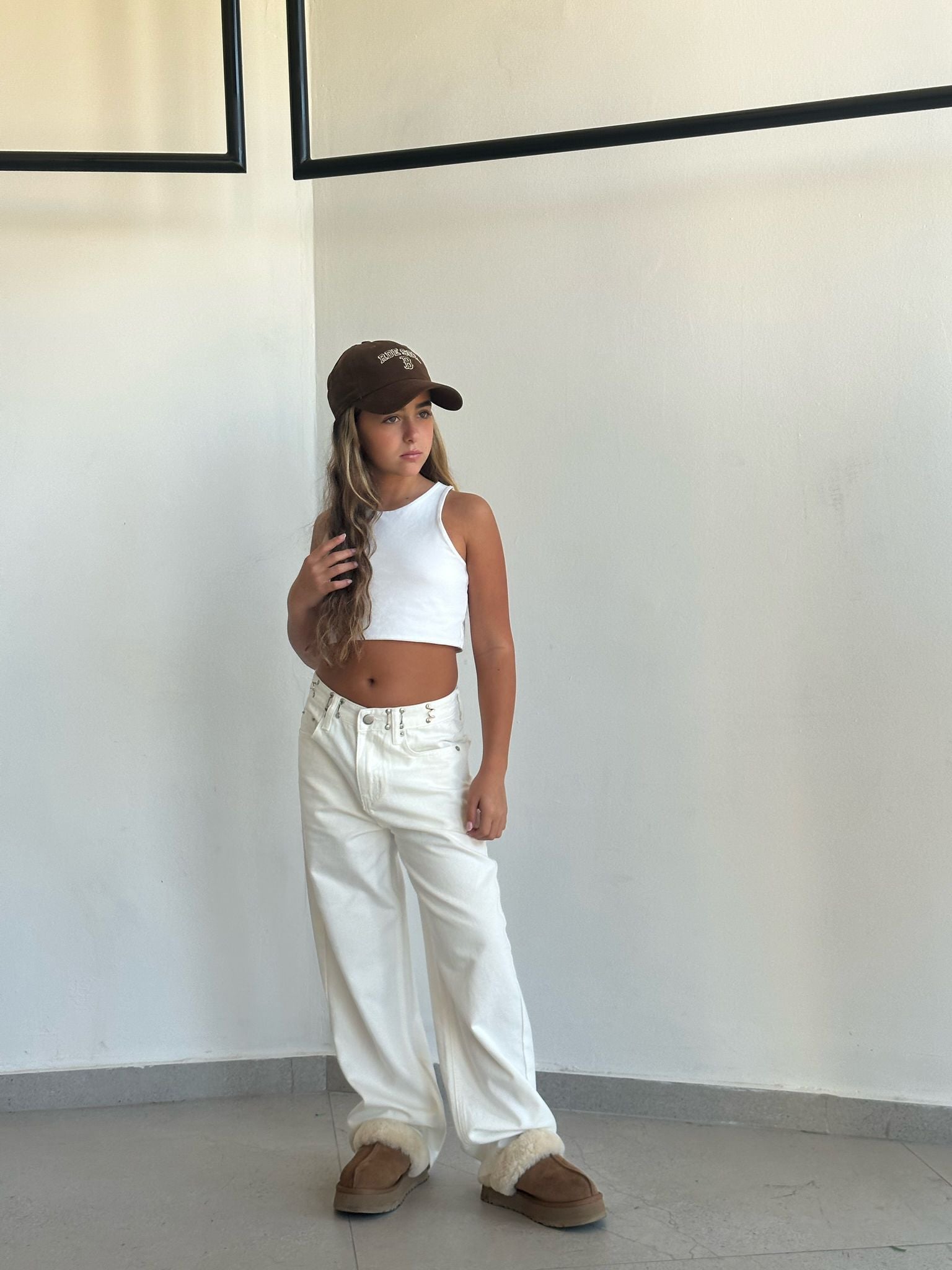 מכנס ג'ינס ארי לבן