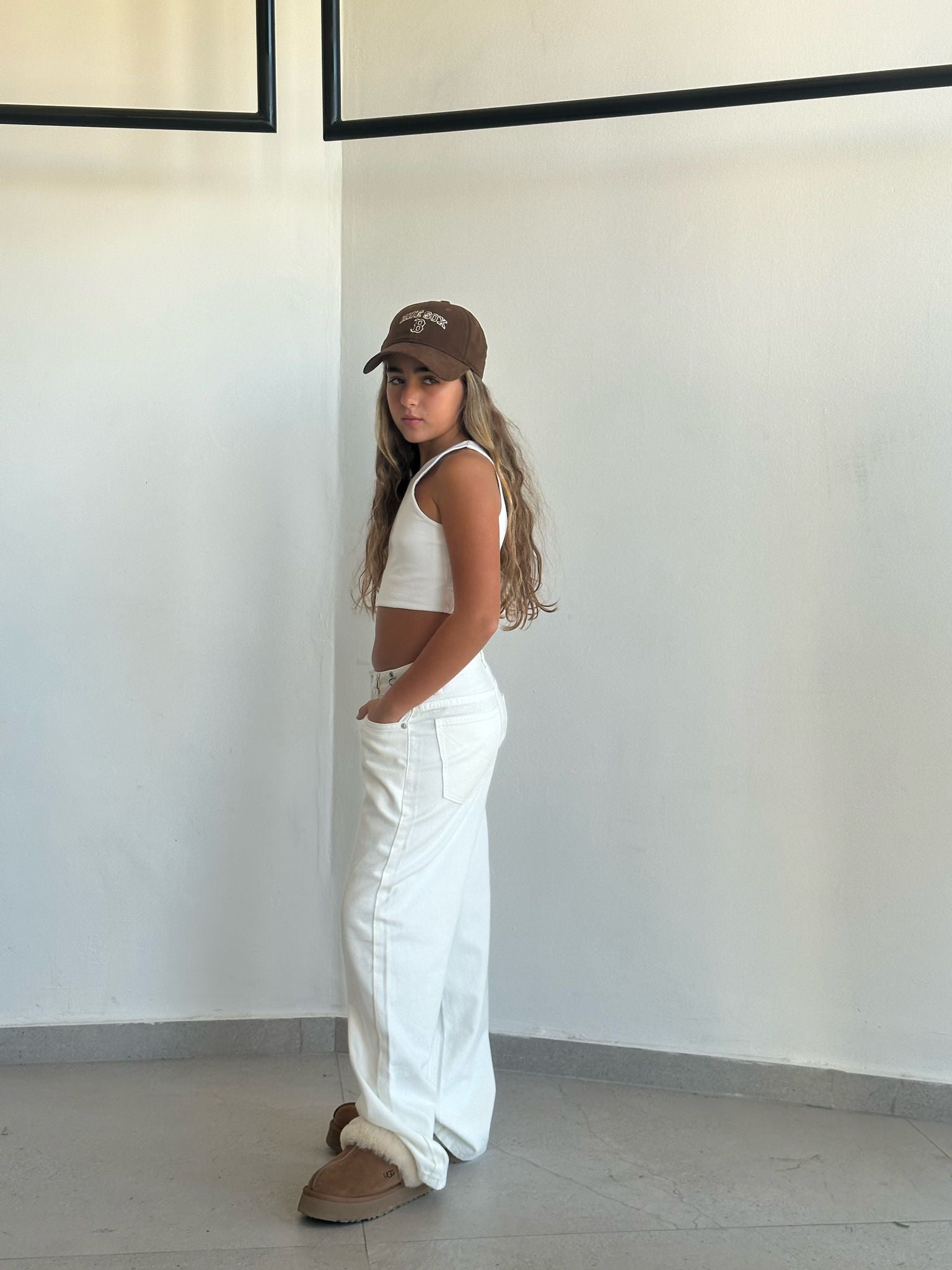 מכנס ג'ינס ארי לבן