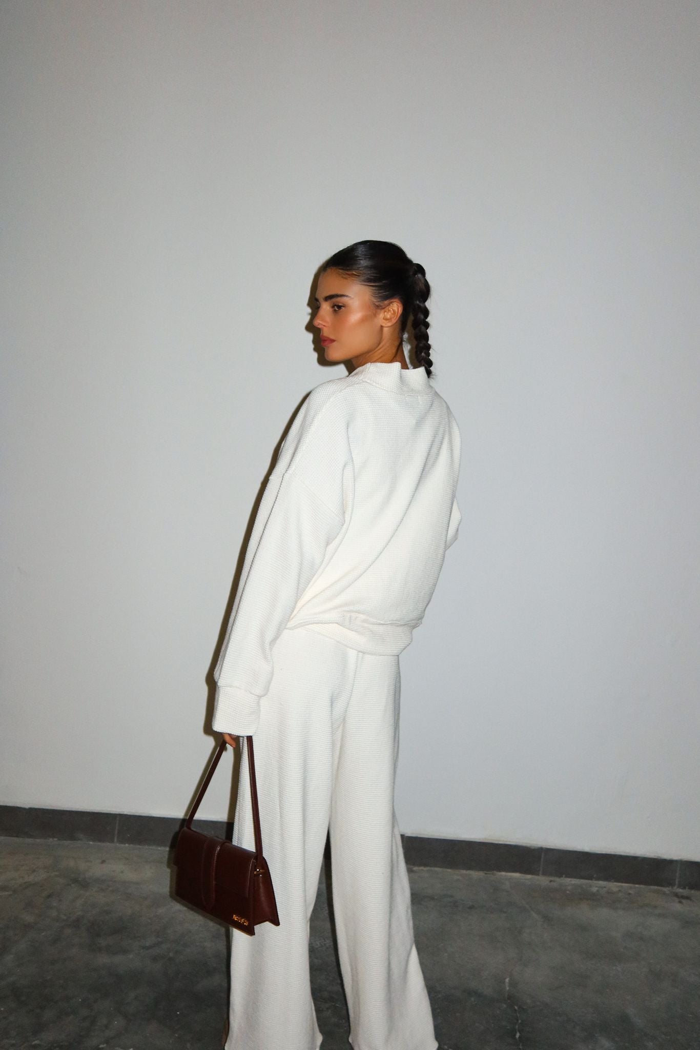 חליפת מורפי שמנת