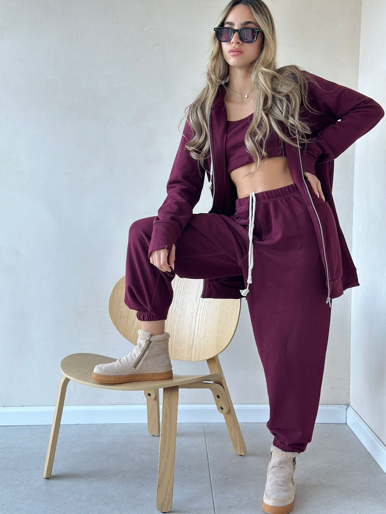 חליפת סטאי בורדו