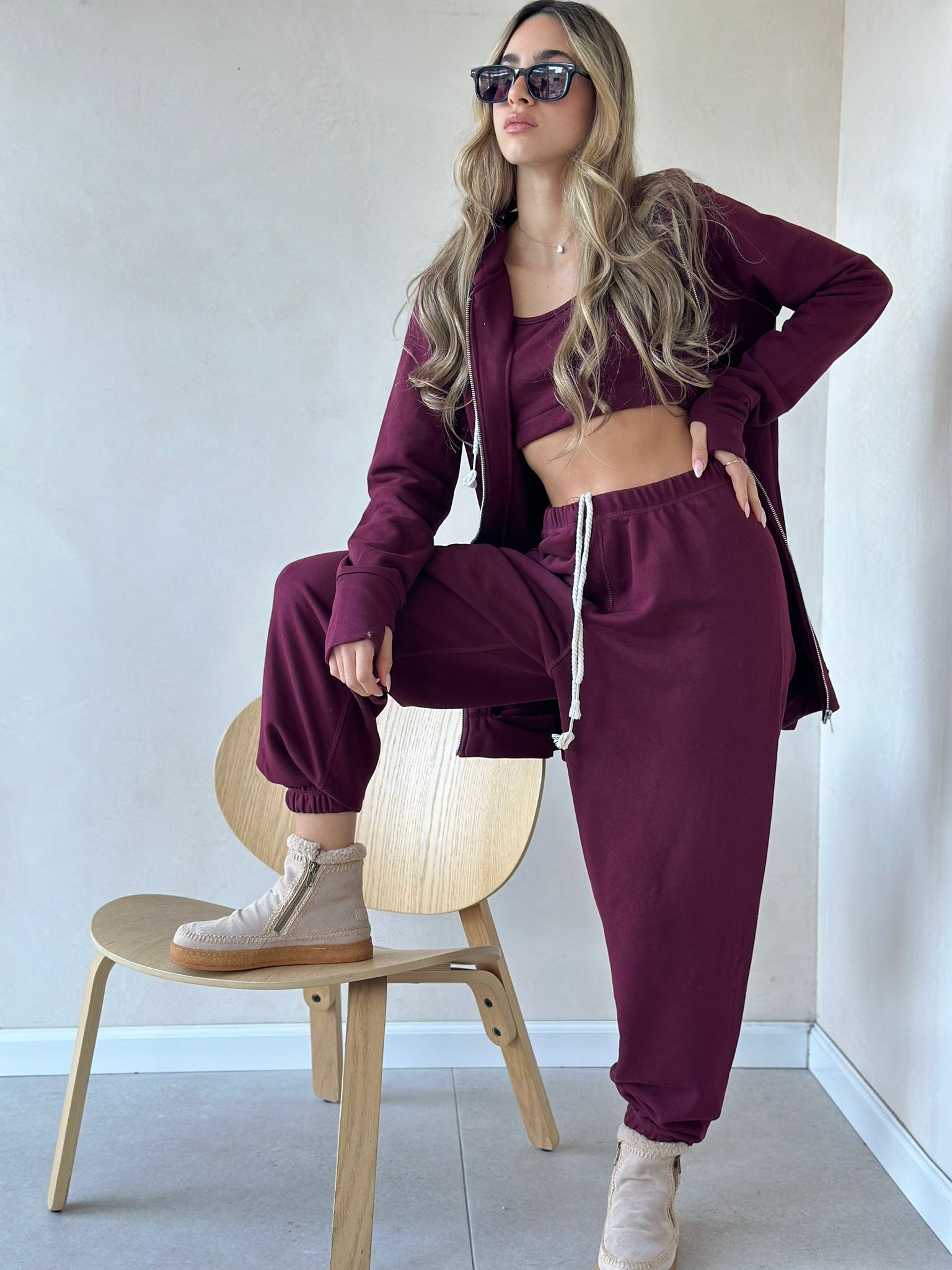 חליפת סטאי בורדו