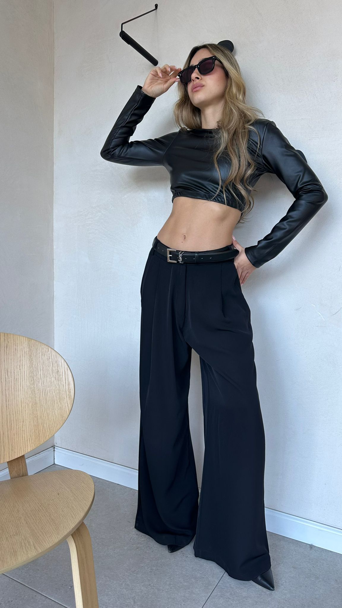 טופ אדל דמוי עור