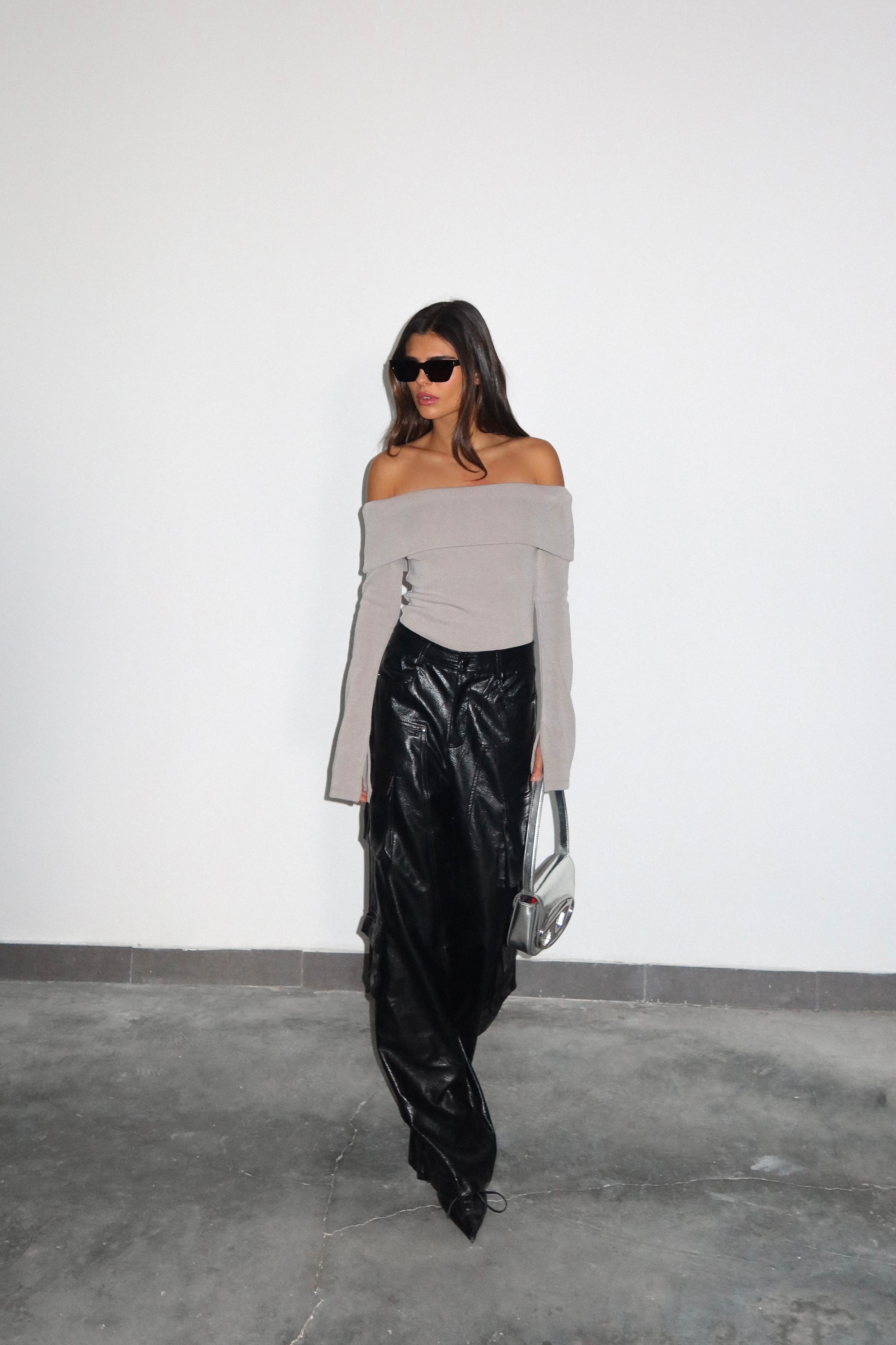 סריג שלי אפור