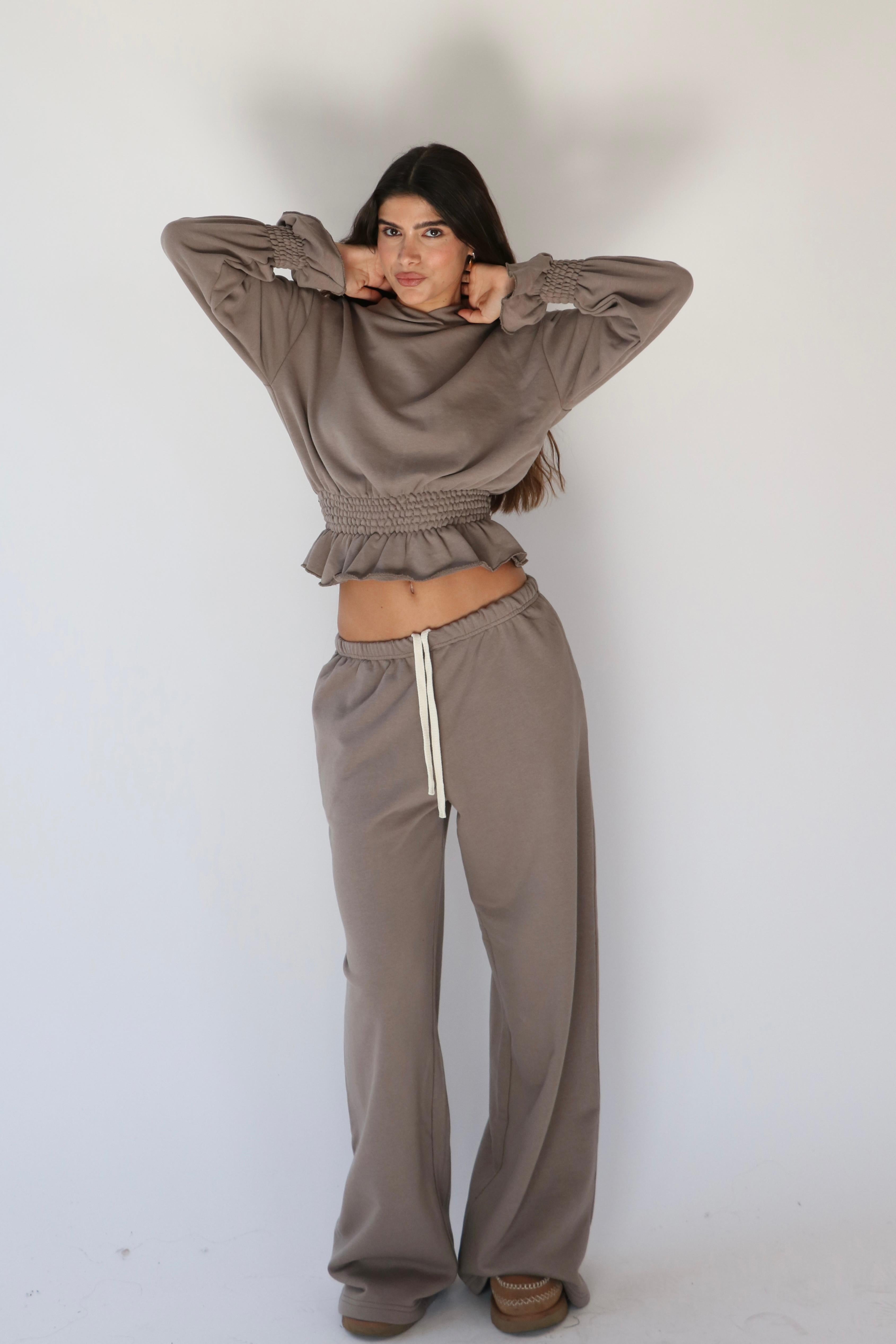 חליפת שי חום