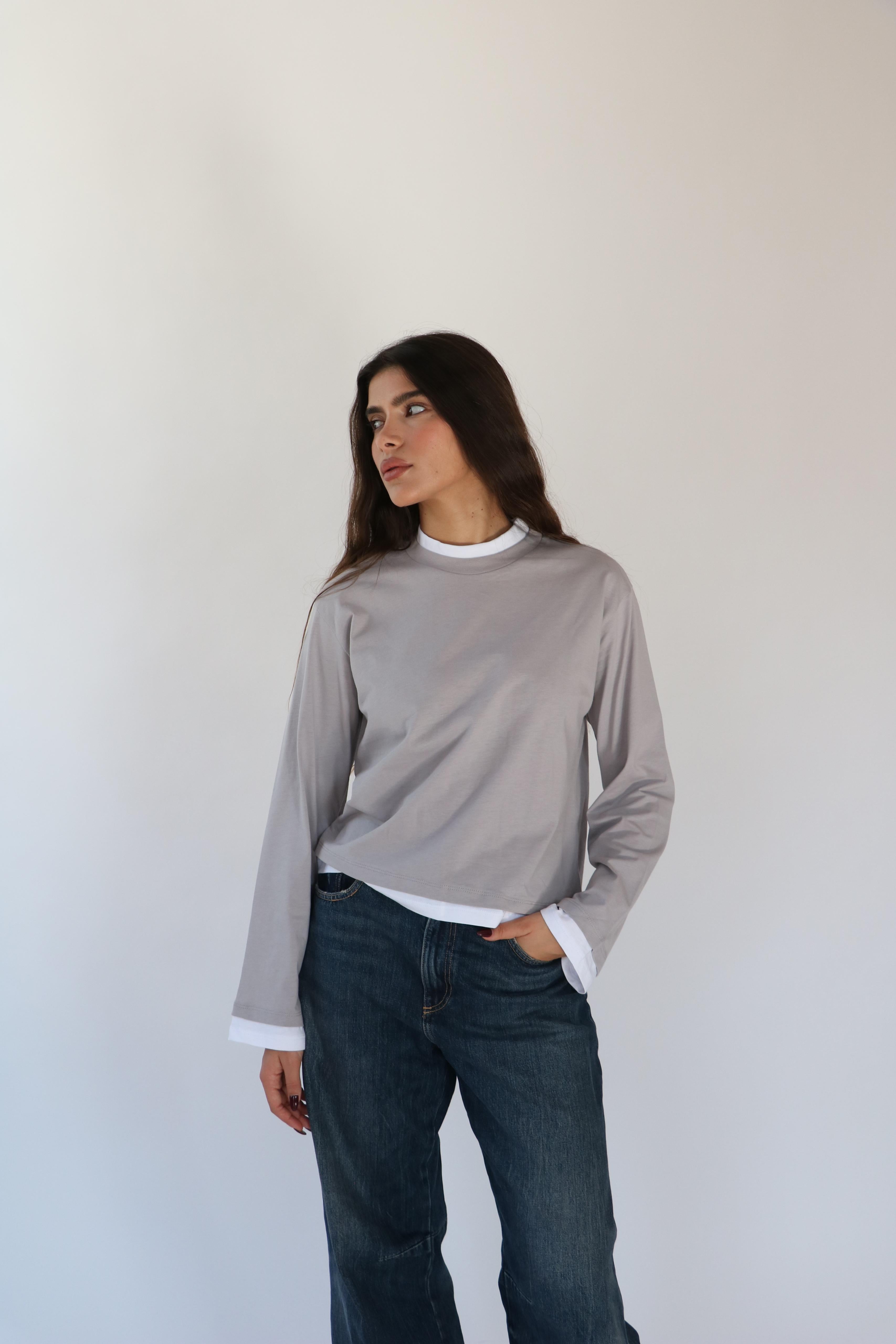 בייסיק מיקדו אפור