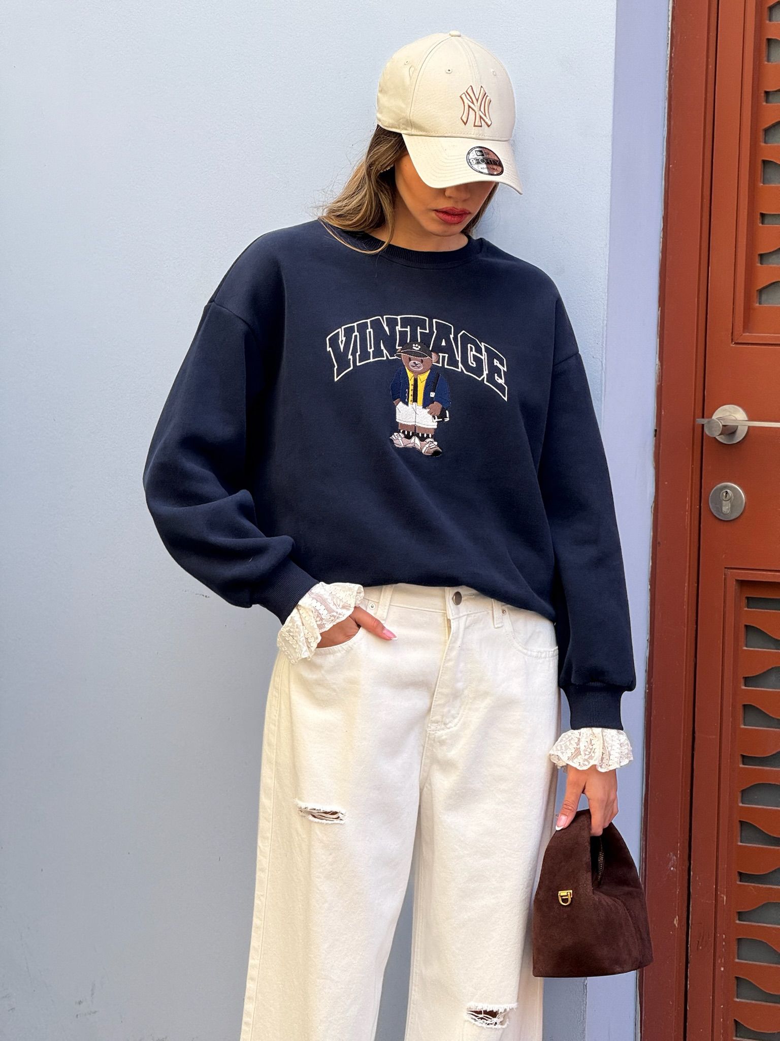 סווצ'ר טום כחול