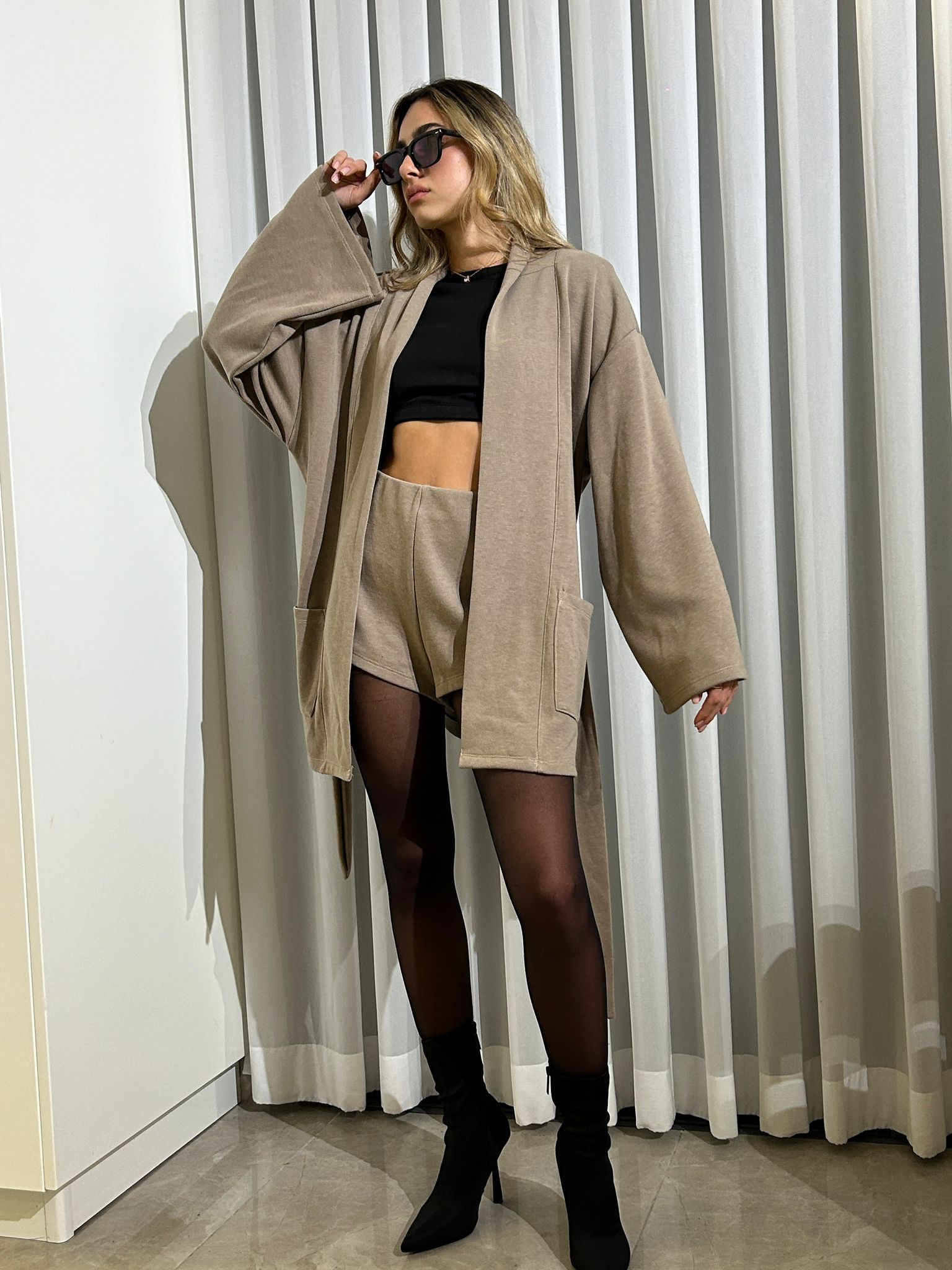 חליפת איירין חום