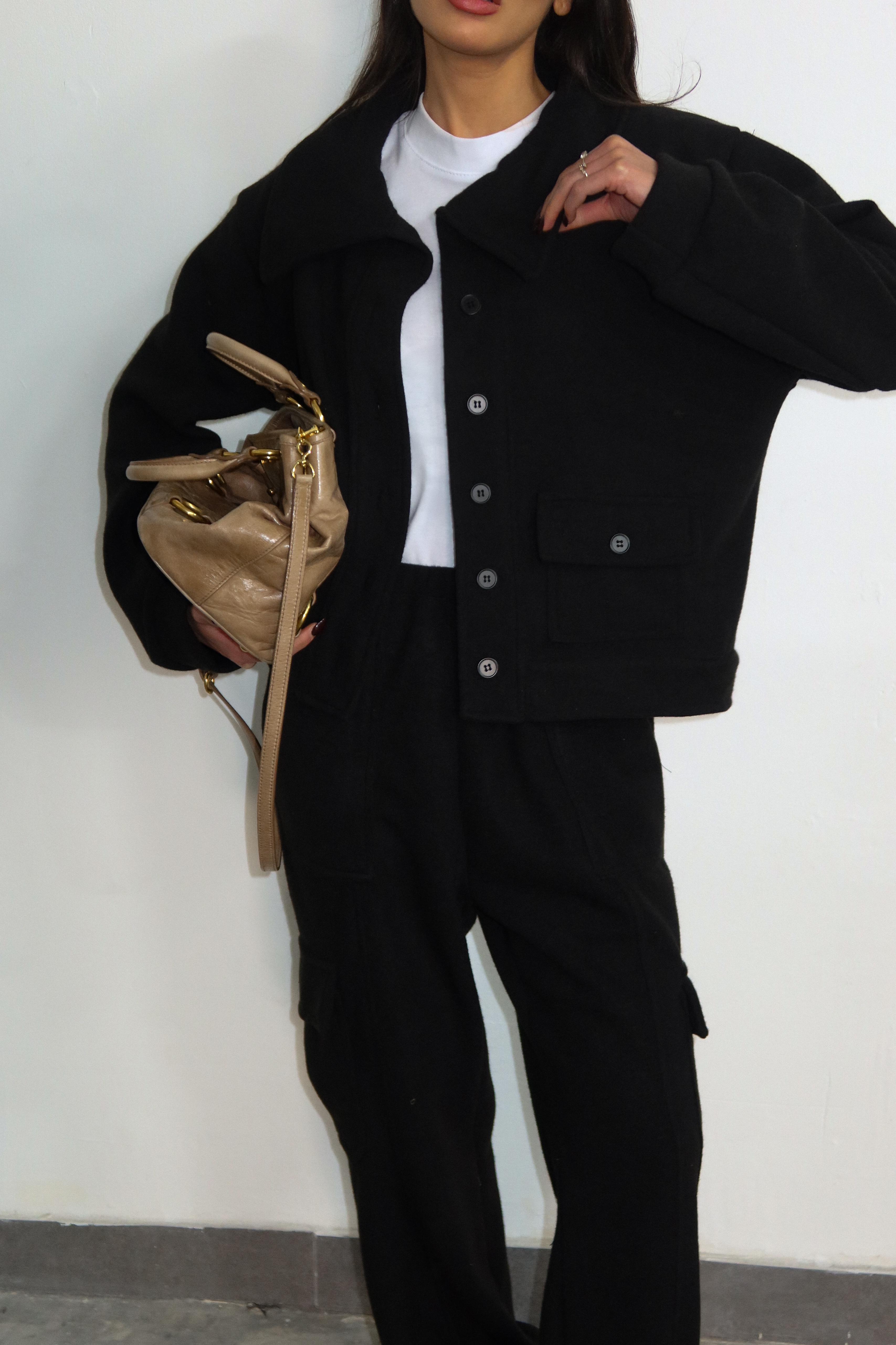 חליפת ג'ניס שחור