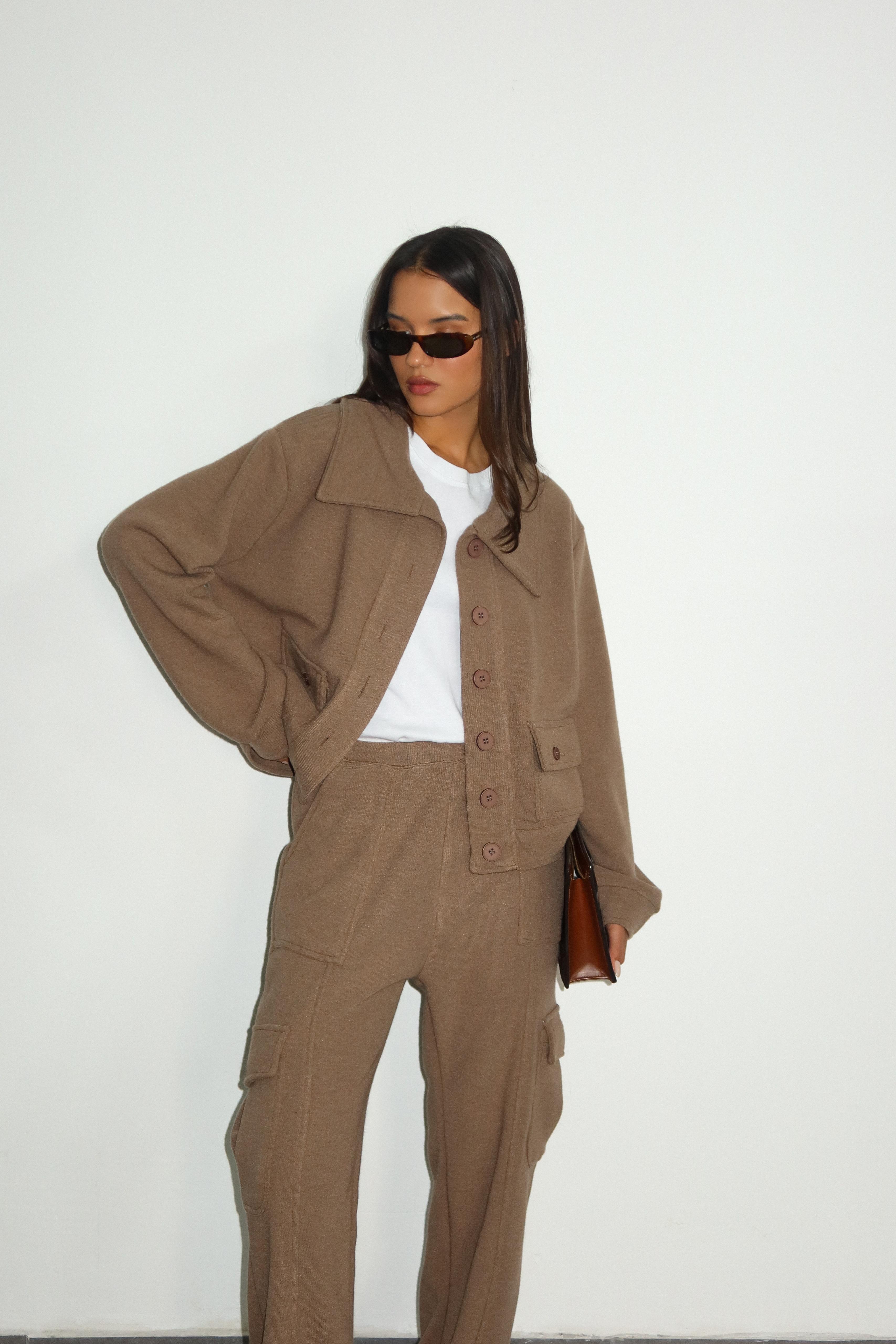 חליפת ג'ניס מוקה