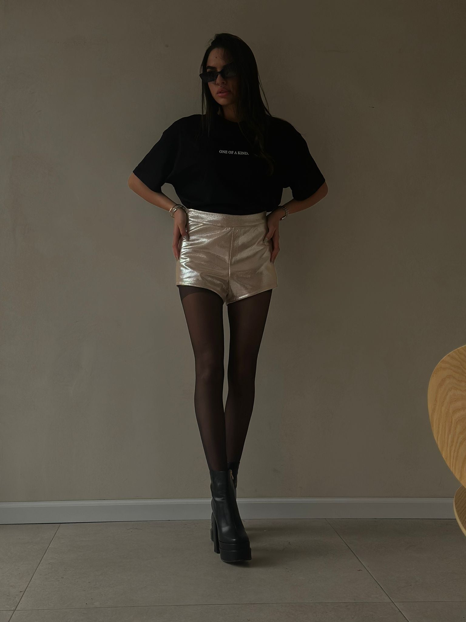 שורט אלזה כסוף