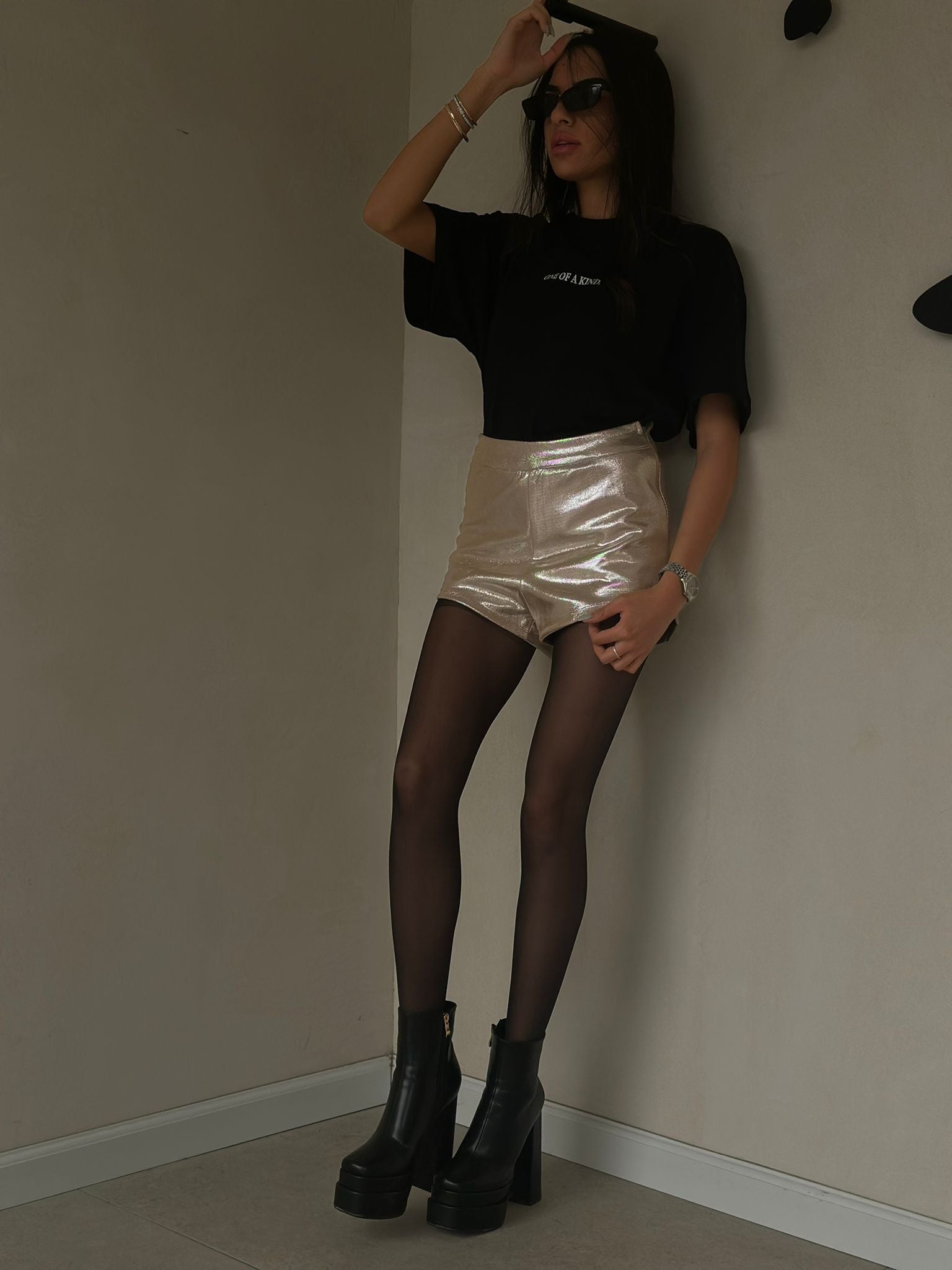 שורט אלזה כסוף