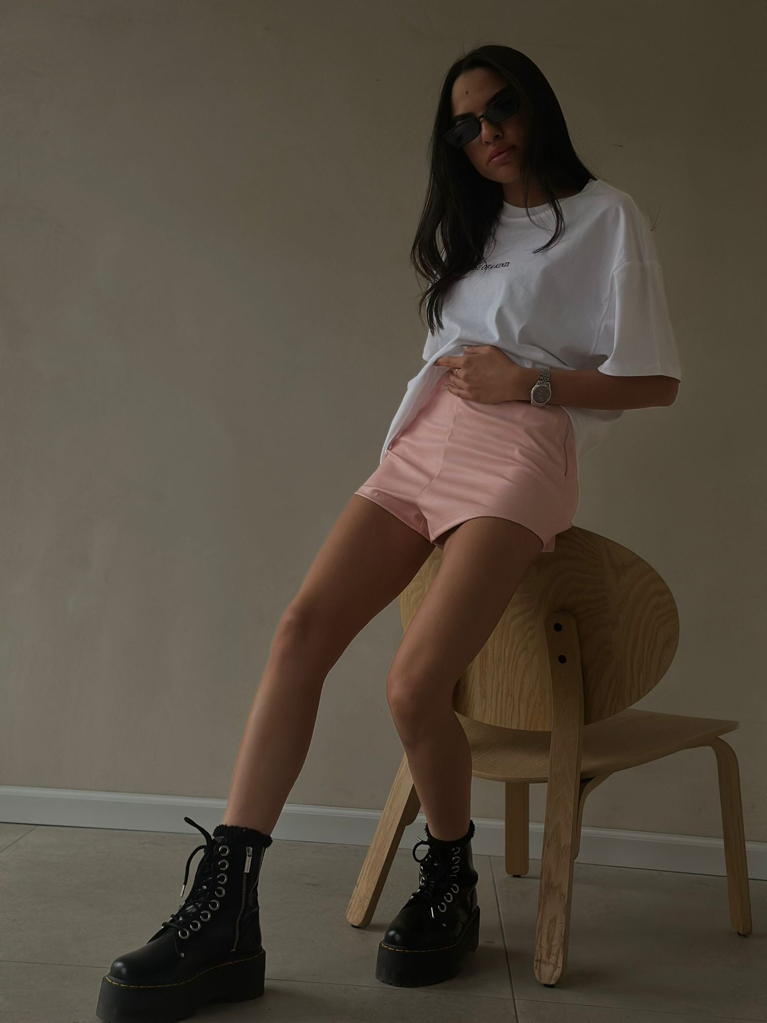 שורט אניס ורוד