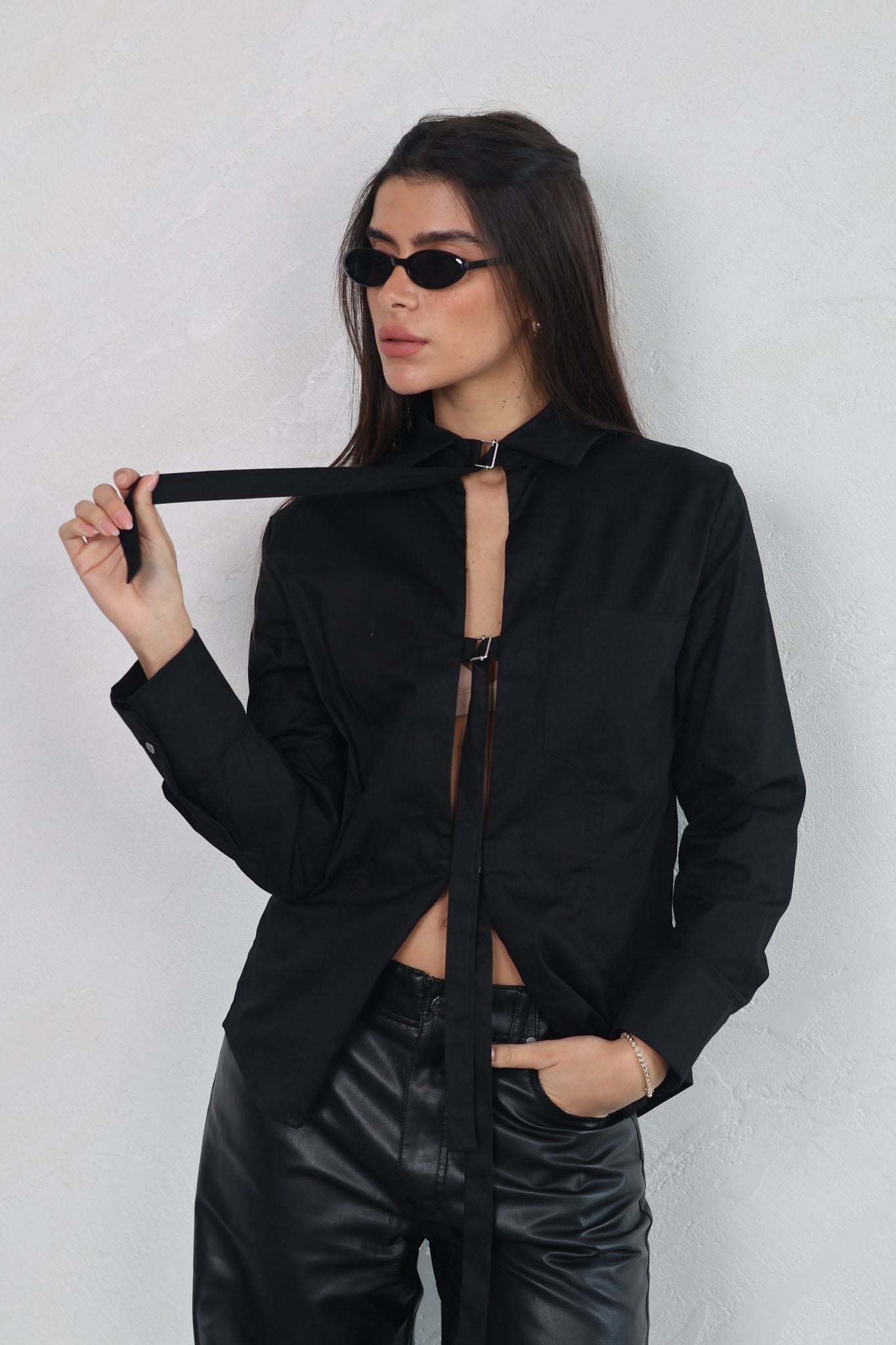 חולצת זואי שחור