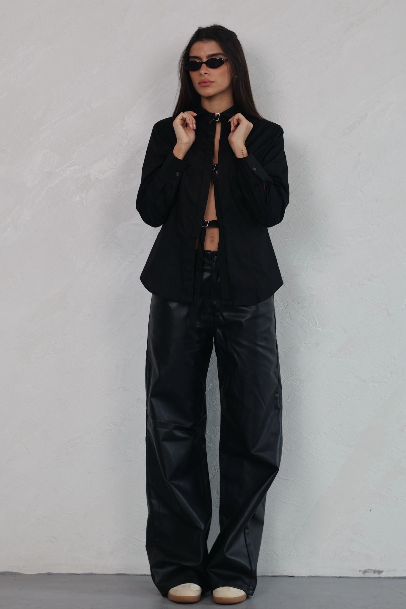 חולצת זואי שחור