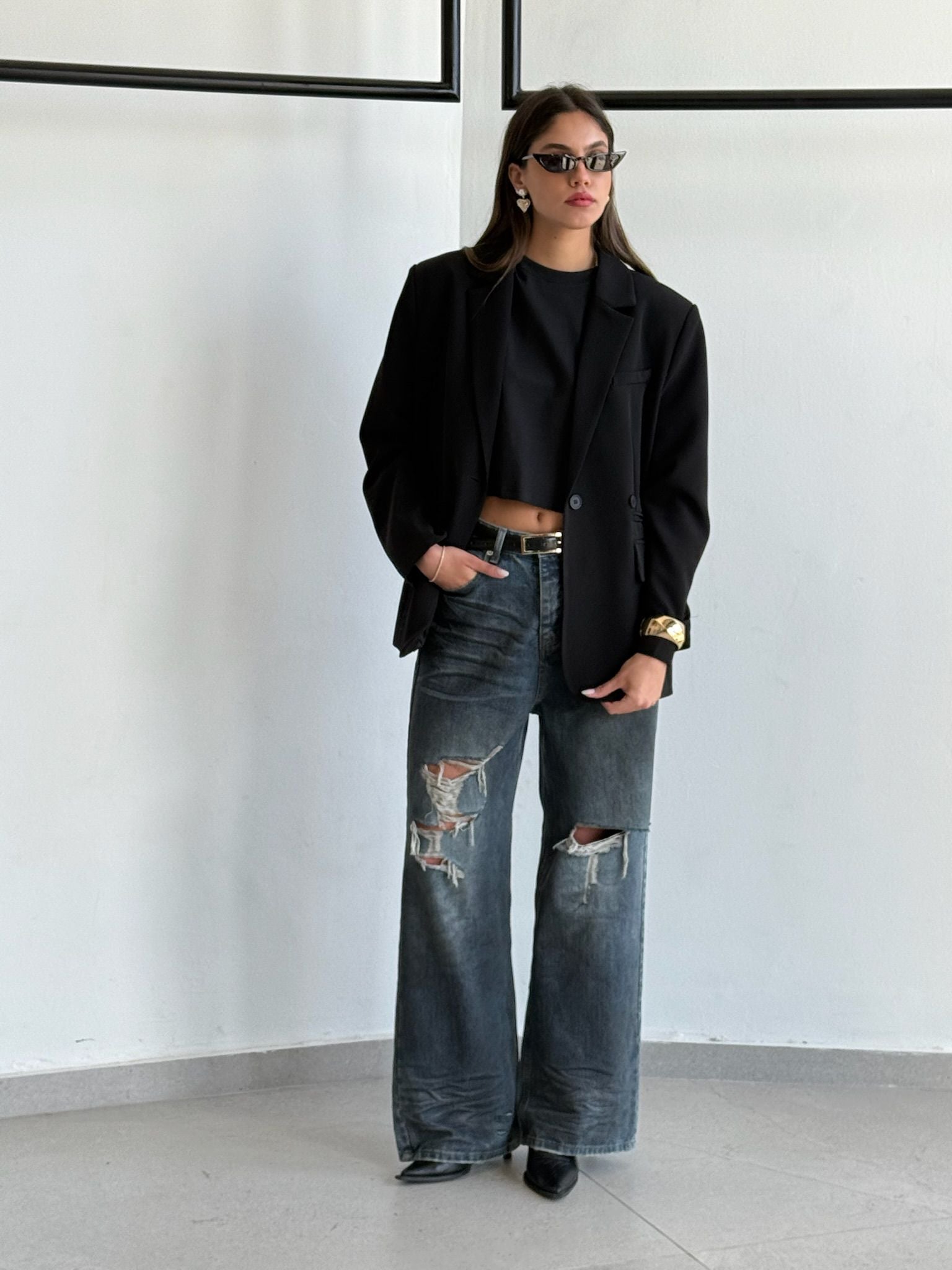 חולצת בילי שחור