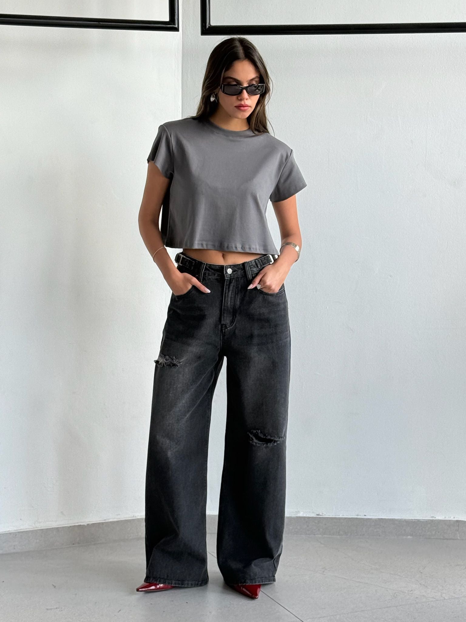 חולצת בילי אפור