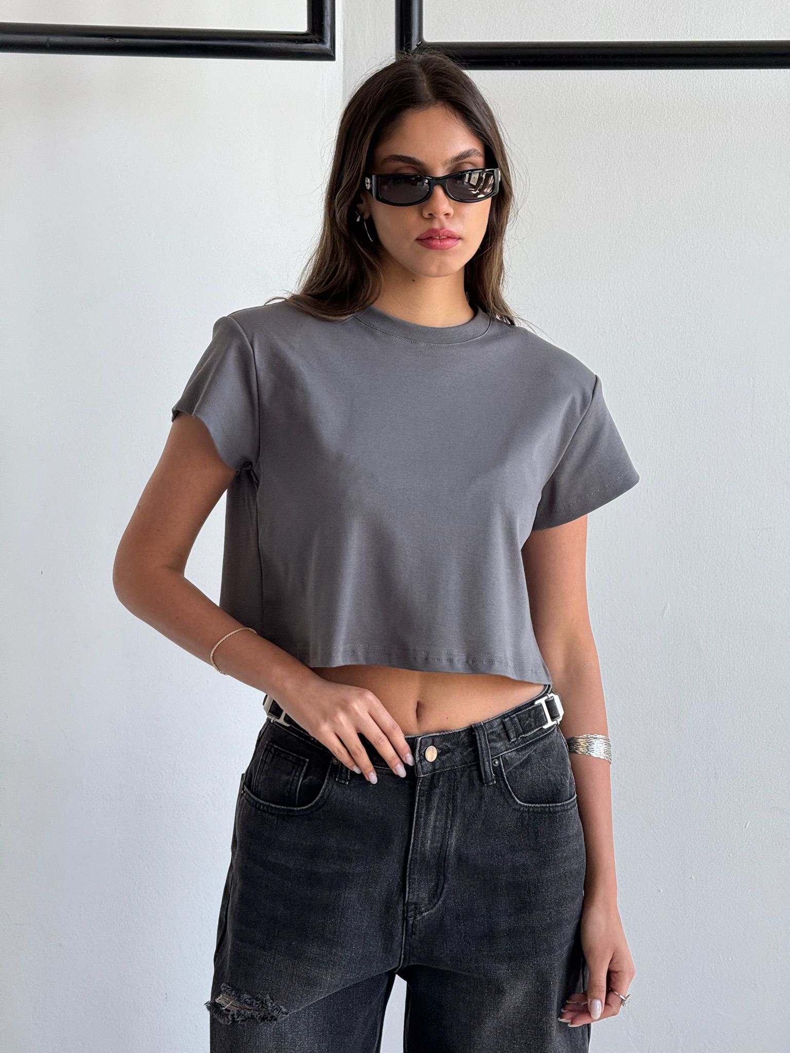 חולצת בילי אפור