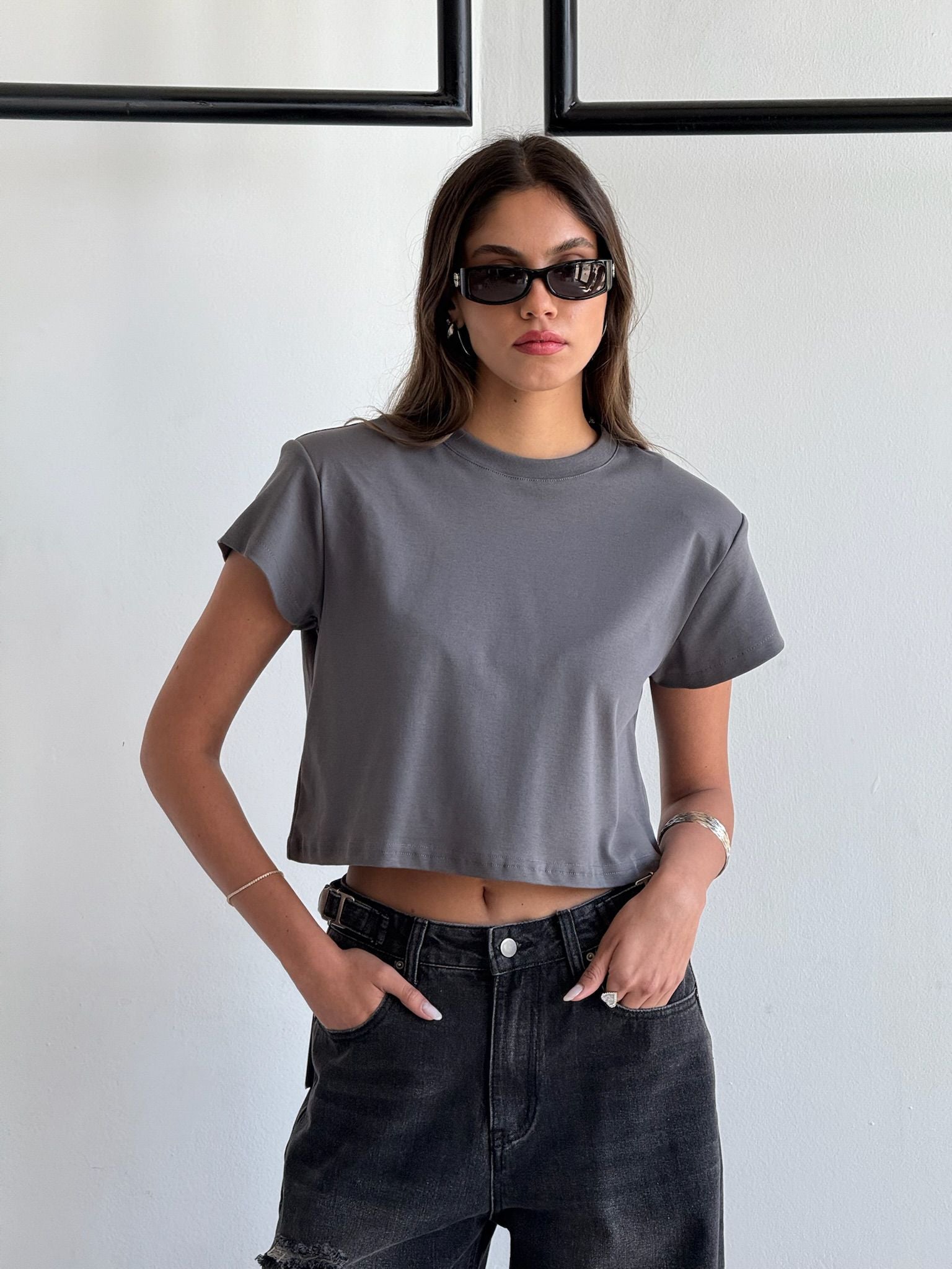 חולצת בילי אפור