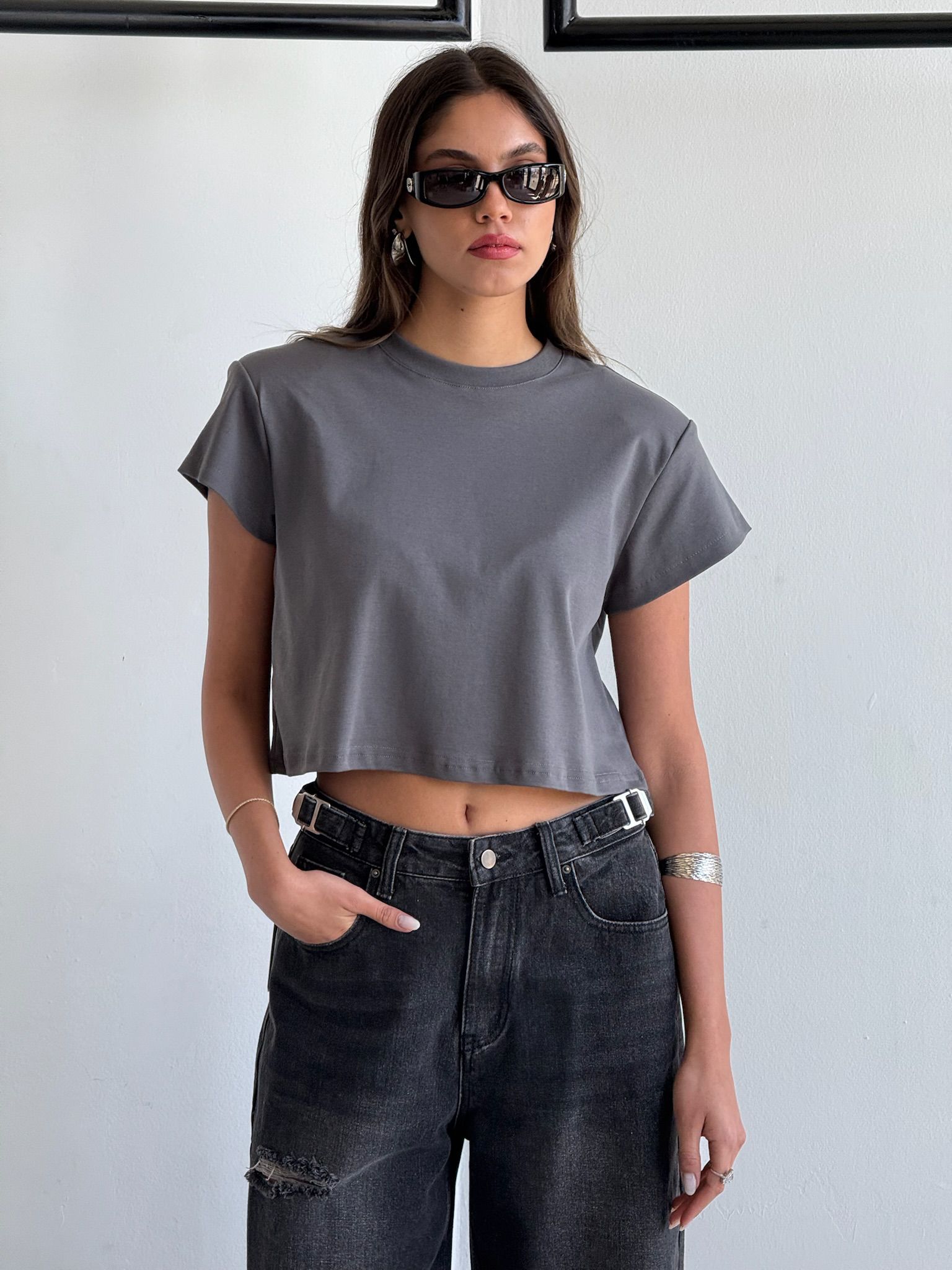 חולצת בילי אפור