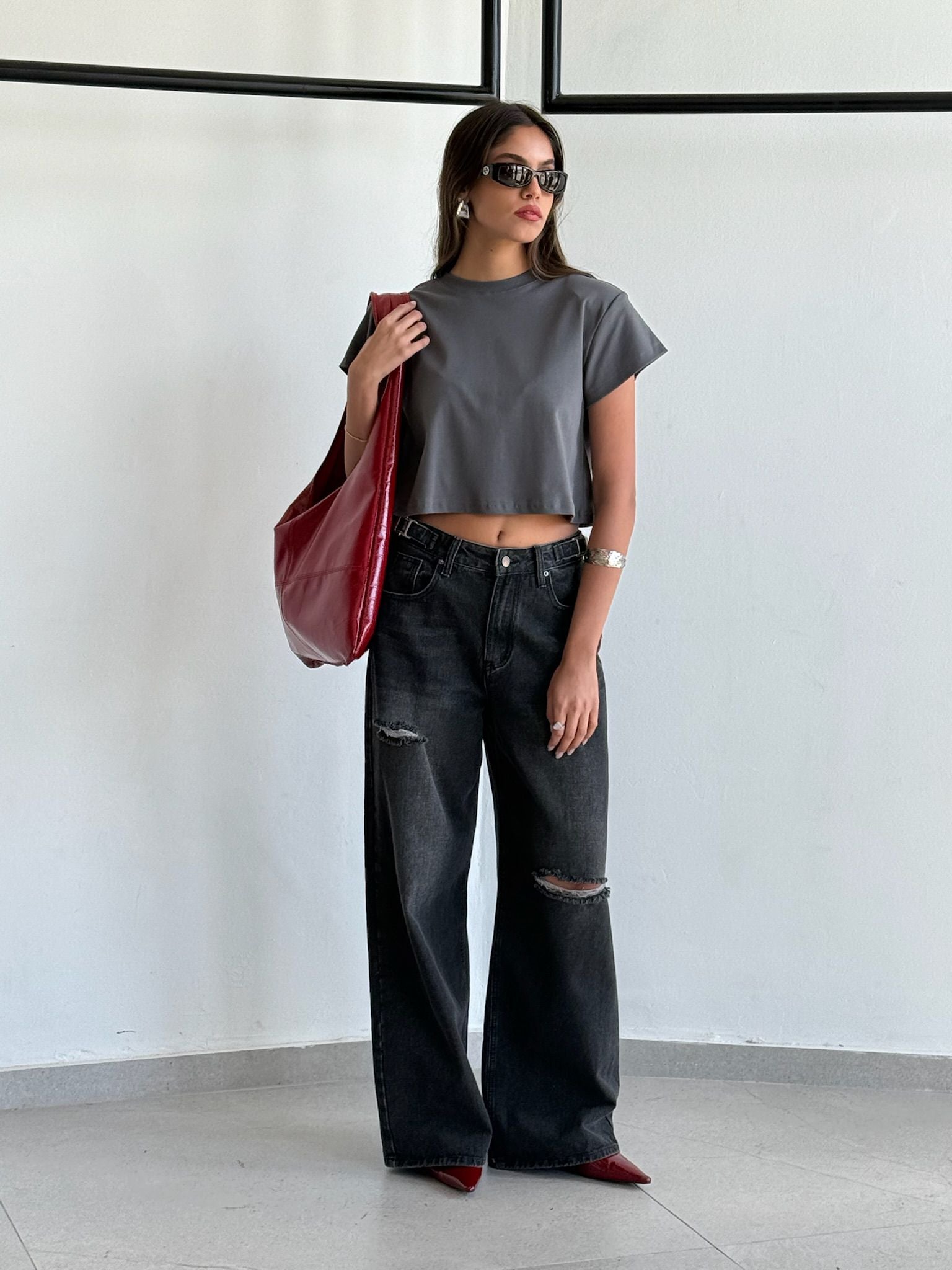 חולצת בילי אפור