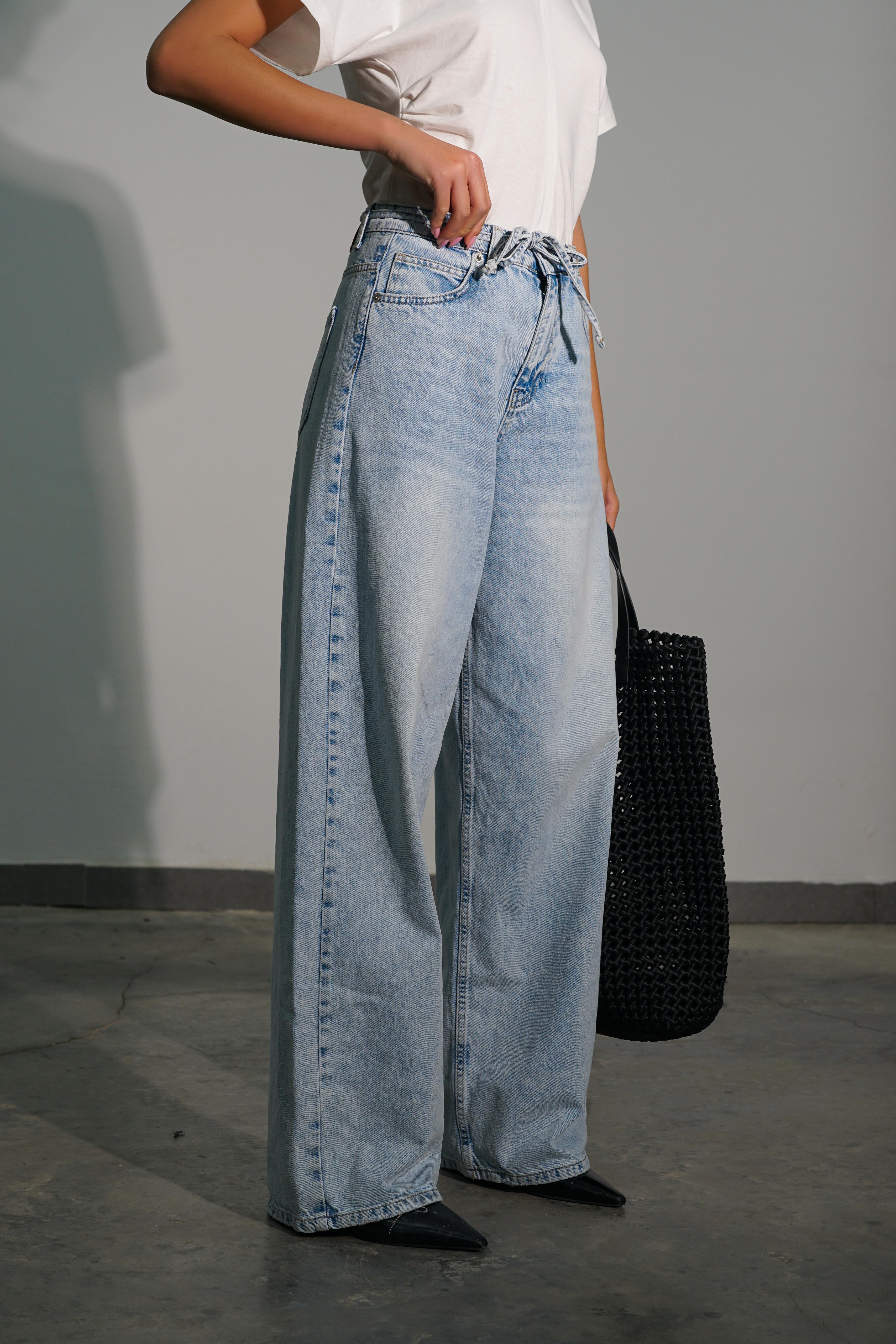 ג'ינס מון כחול בהיר