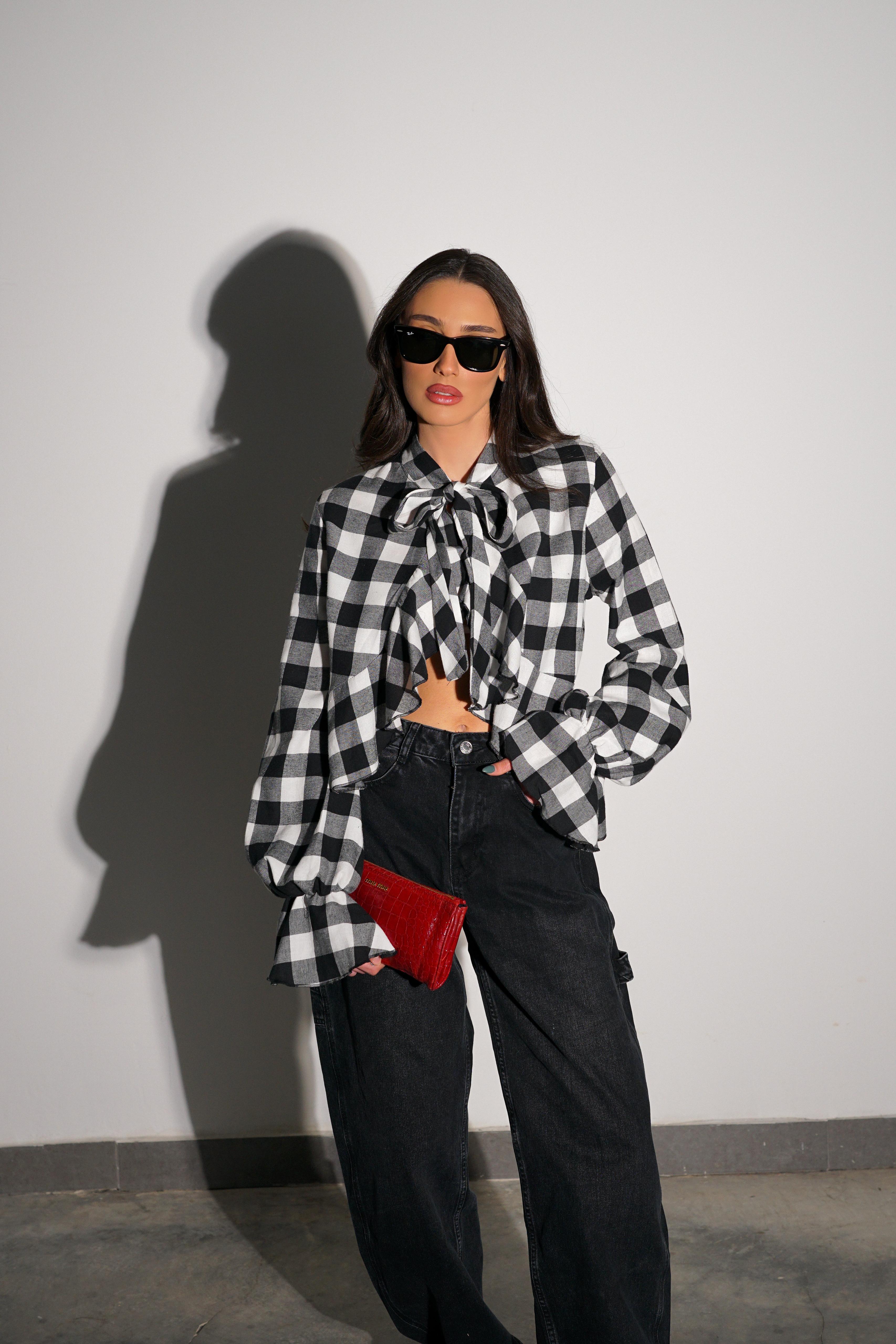 חולצת טורין שחור