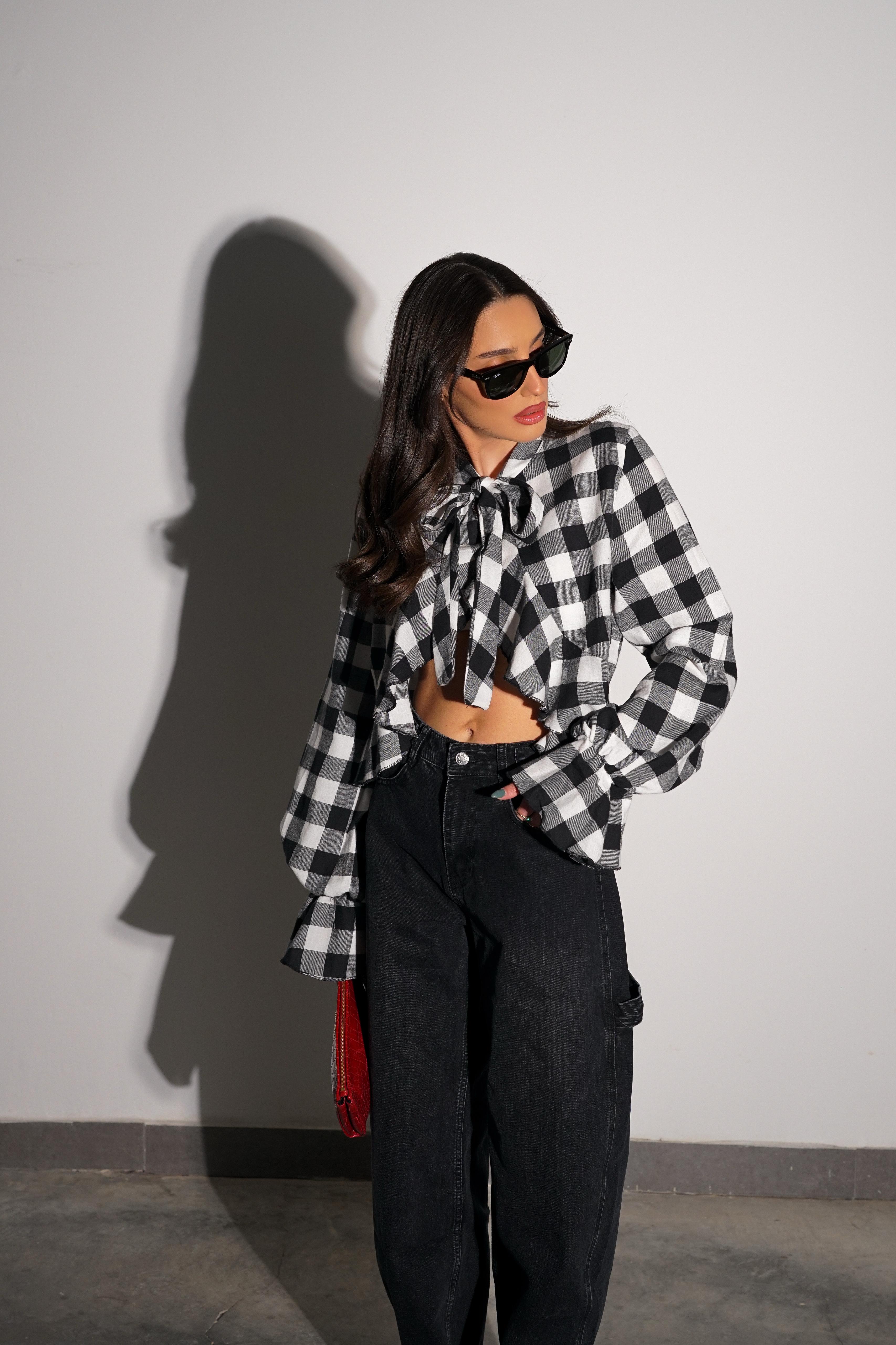 חולצת טורין שחור