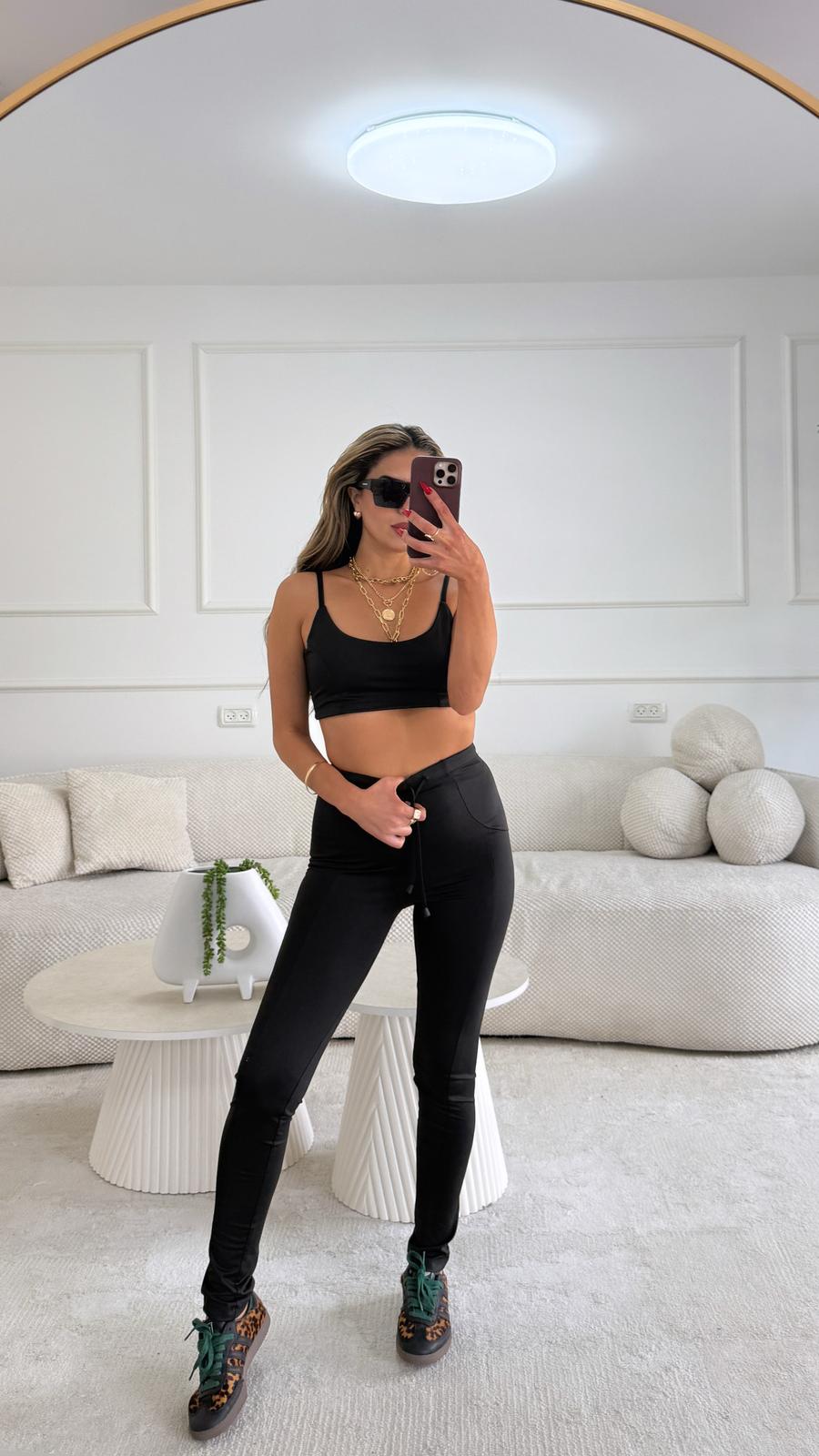 סט אקטיב שחור