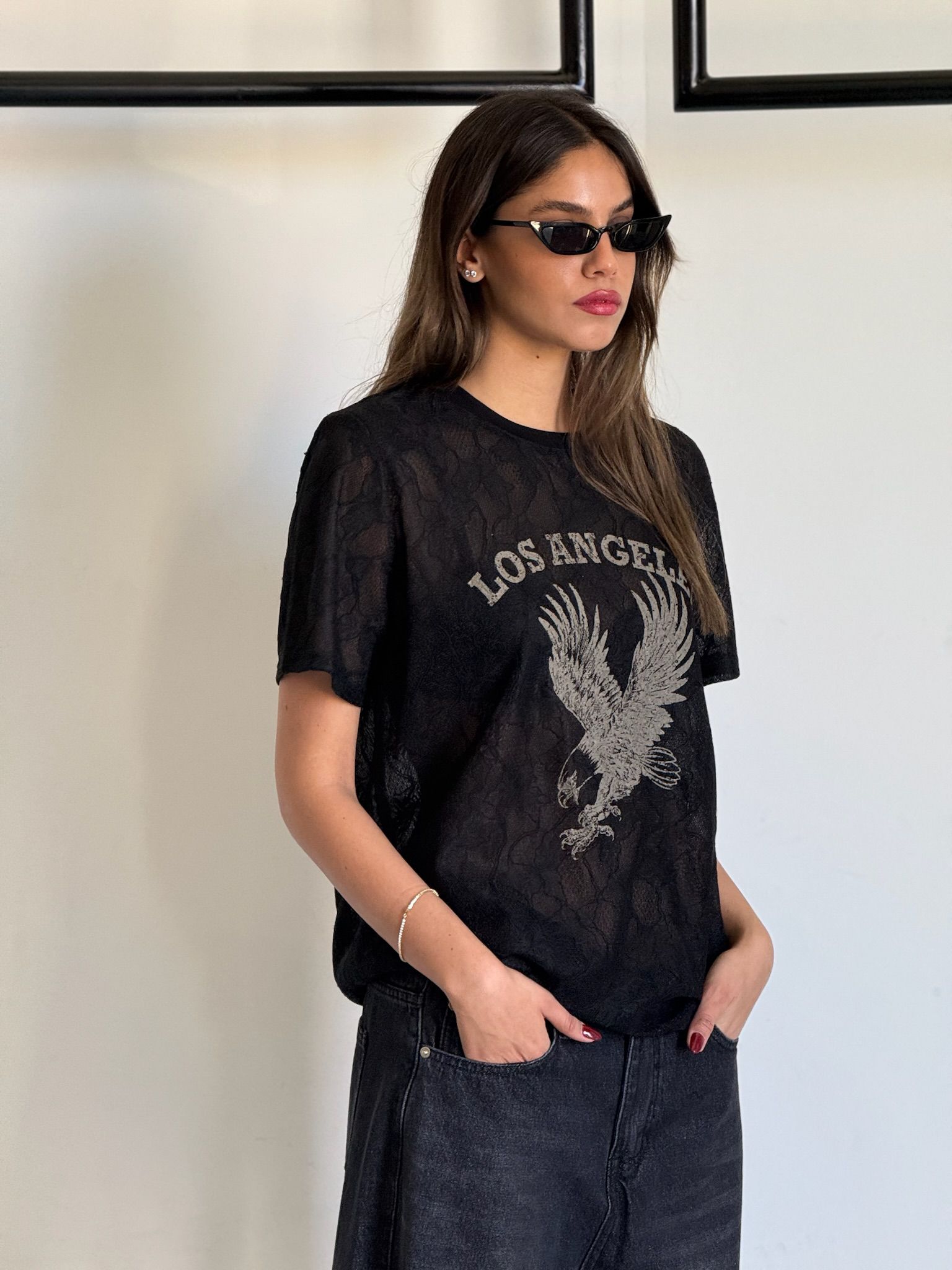 חולצת אל שחור