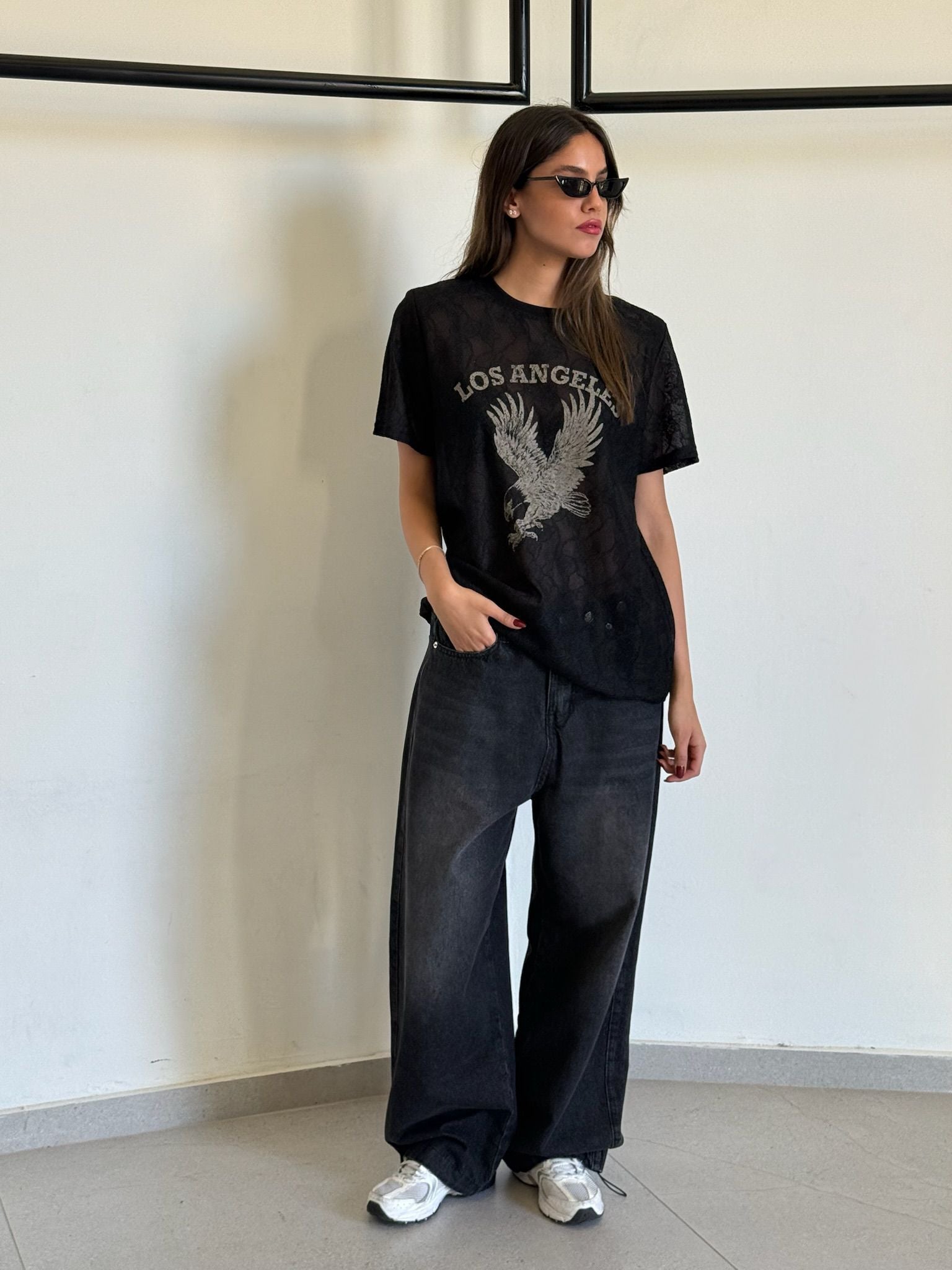 חולצת אל שחור