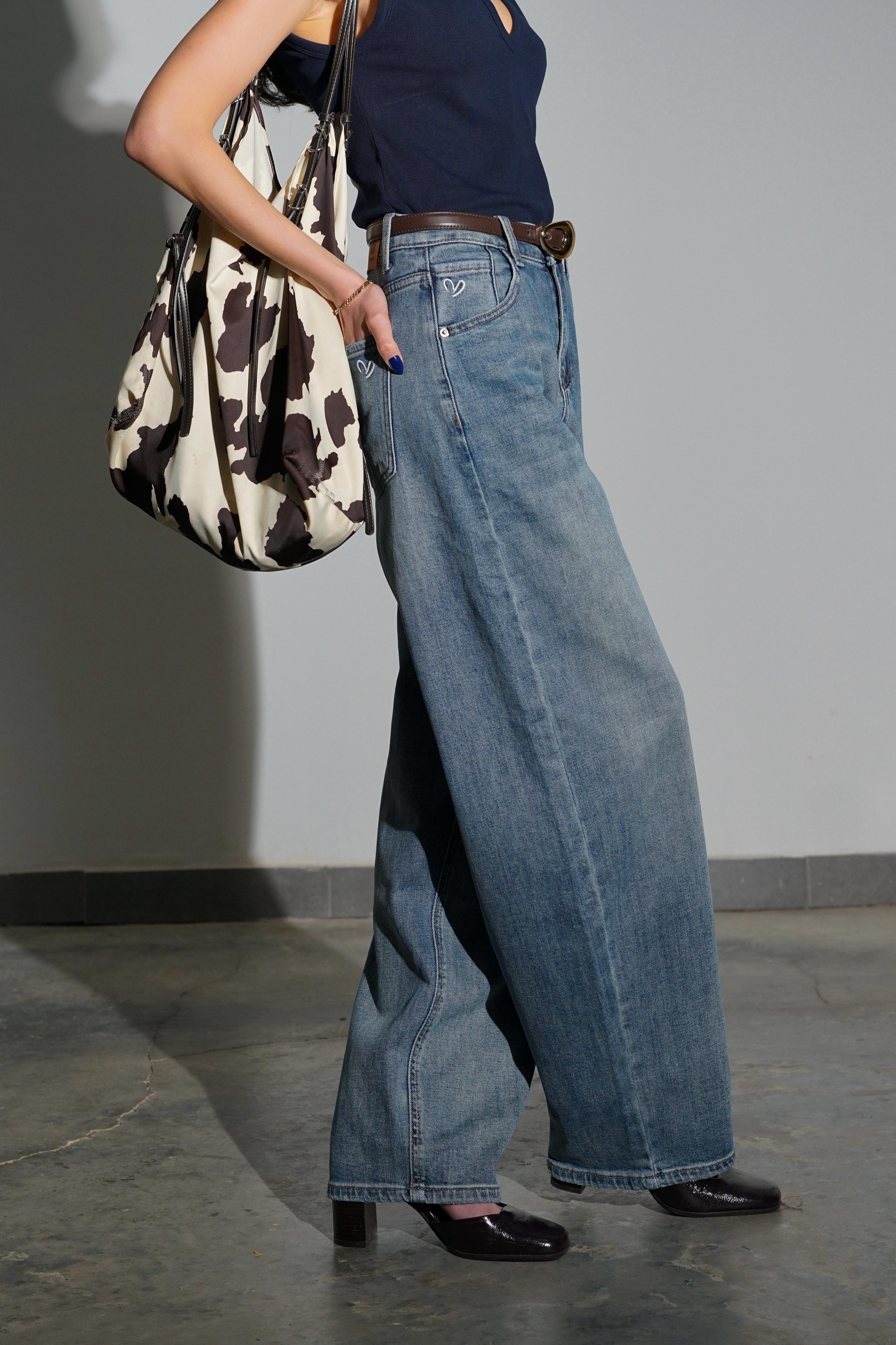 ג'ינס אסיקס