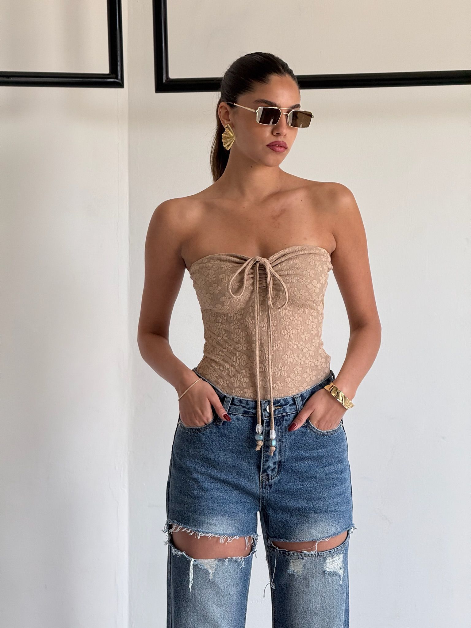 סטרפלס סוף בז'