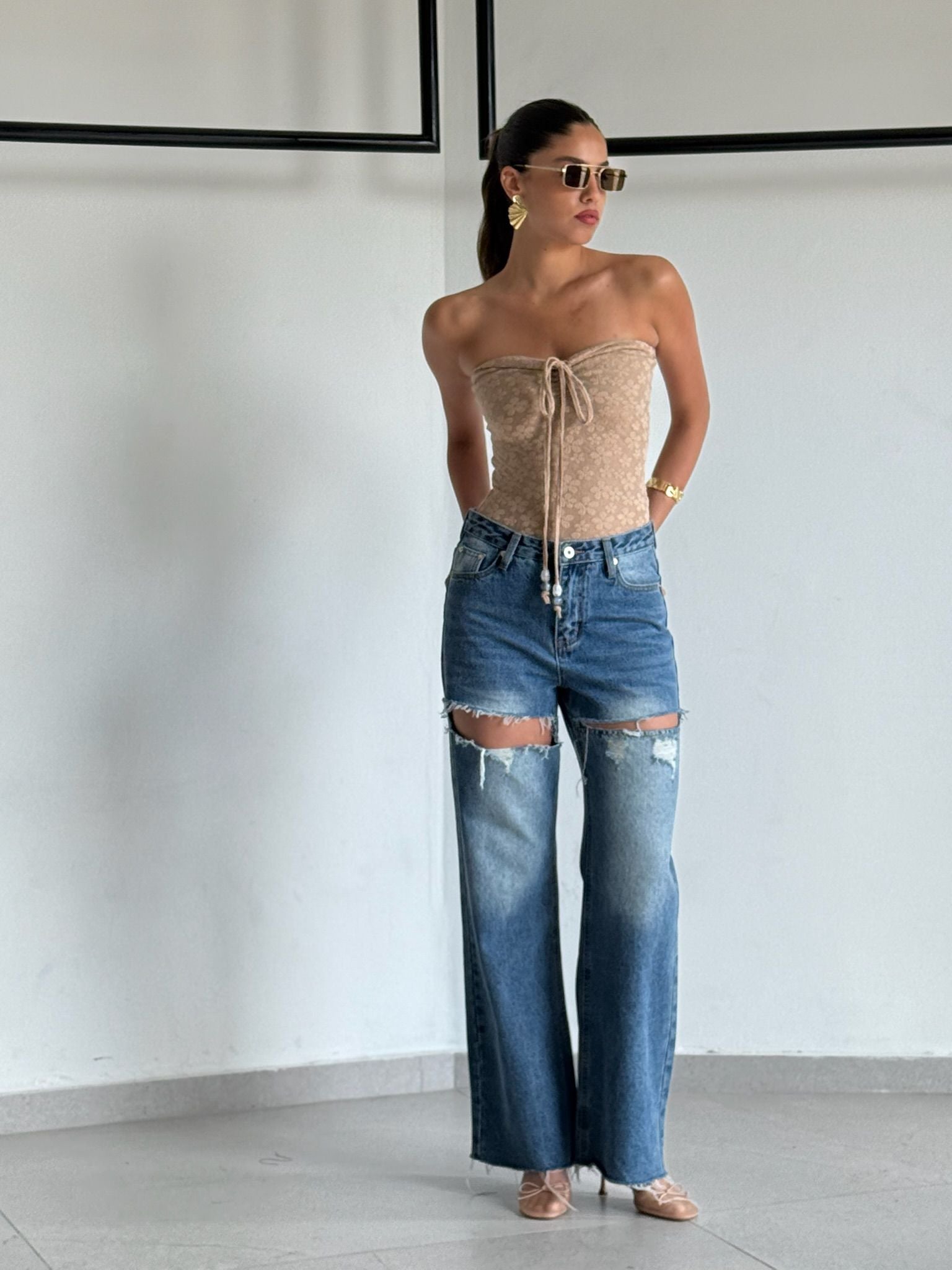 סטרפלס סוף בז'