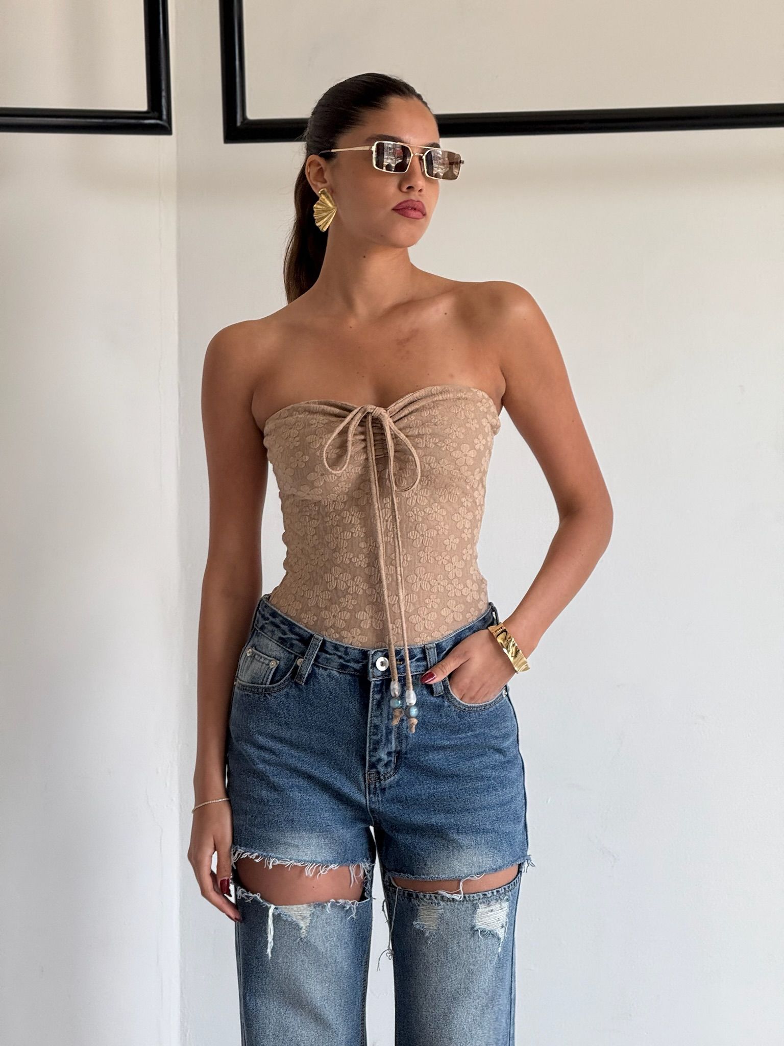 סטרפלס סוף בז'