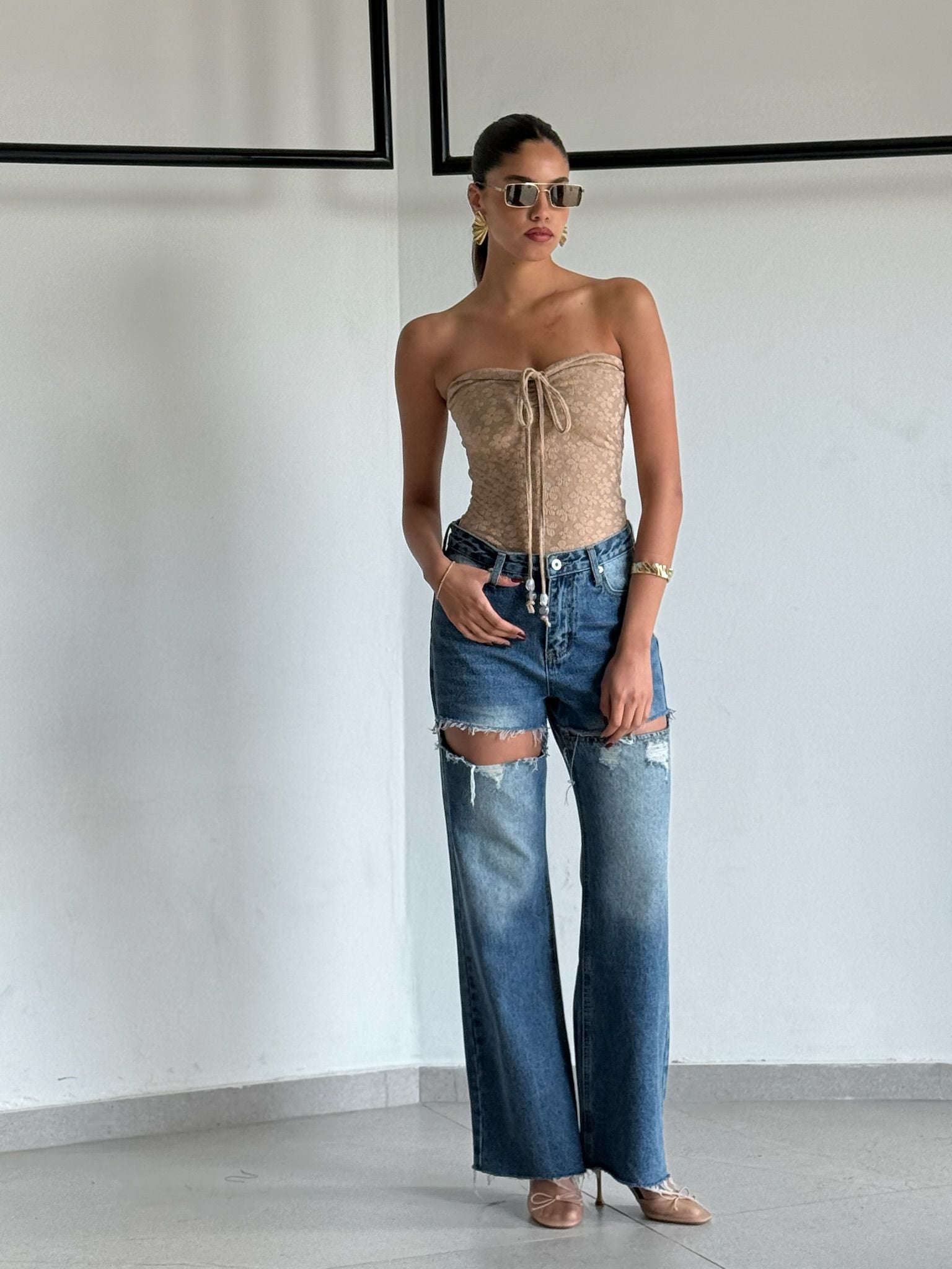 סטרפלס סוף בז'