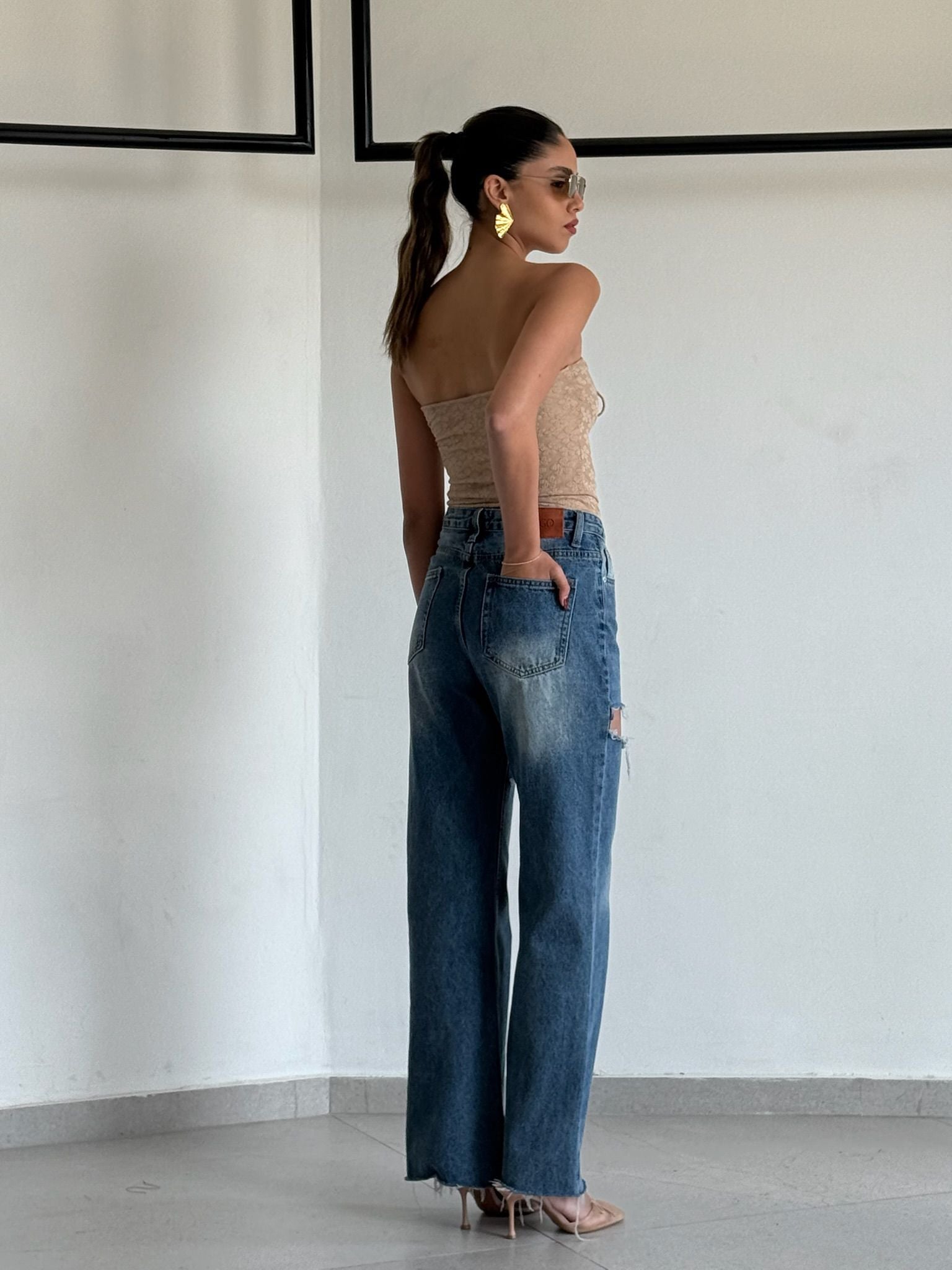 סטרפלס סוף בז'