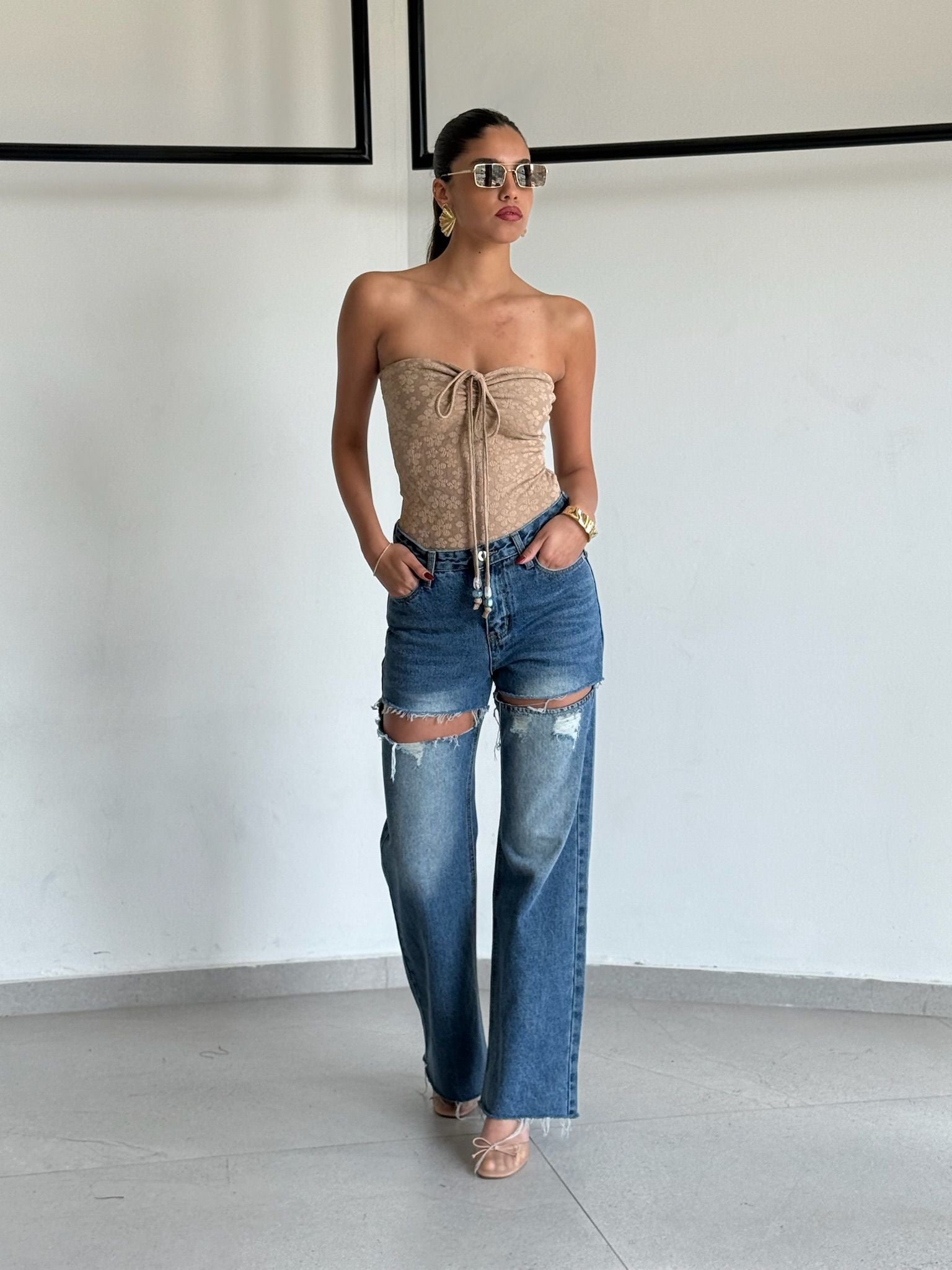 סטרפלס סוף בז'