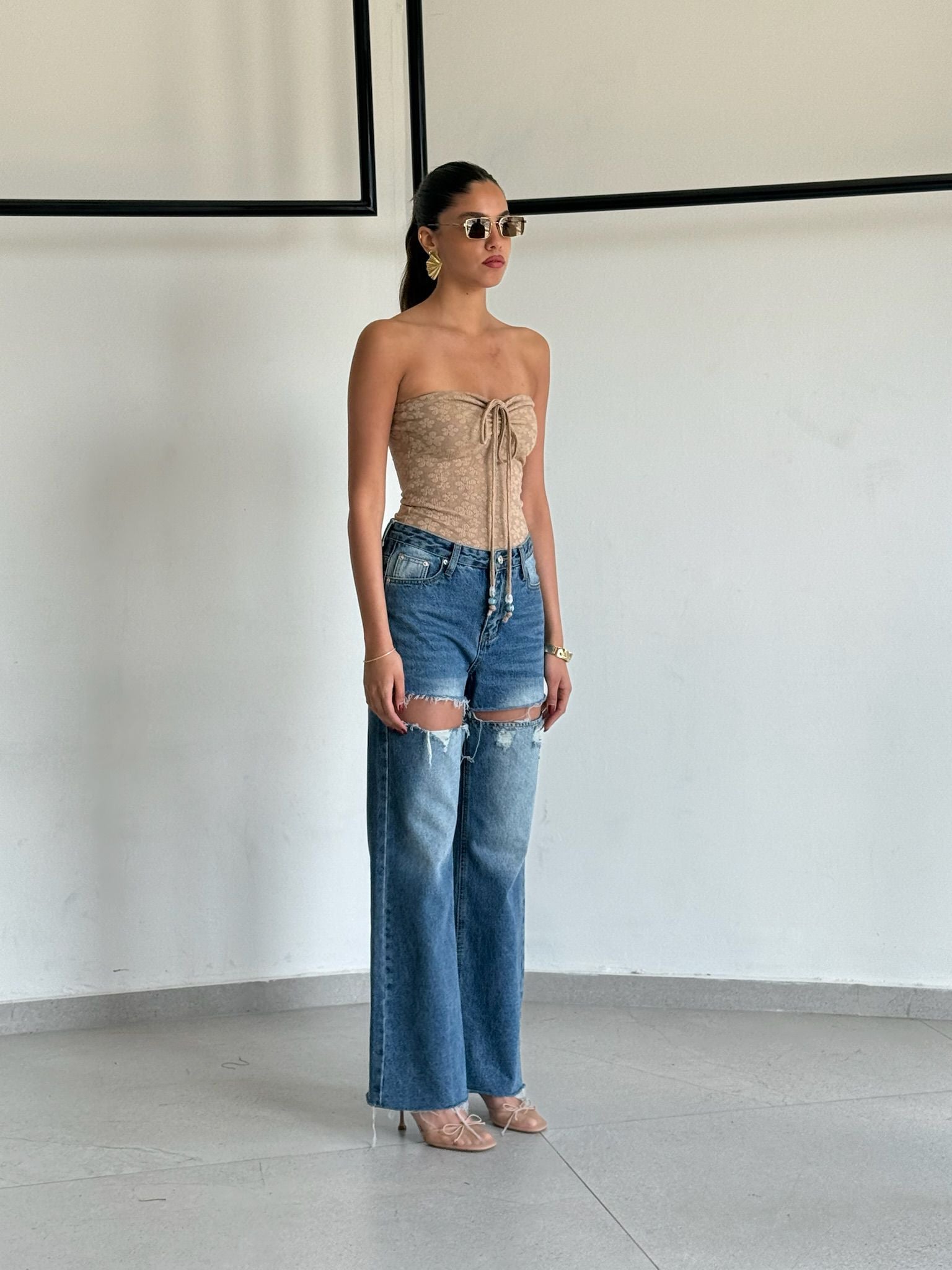 סטרפלס סוף בז'