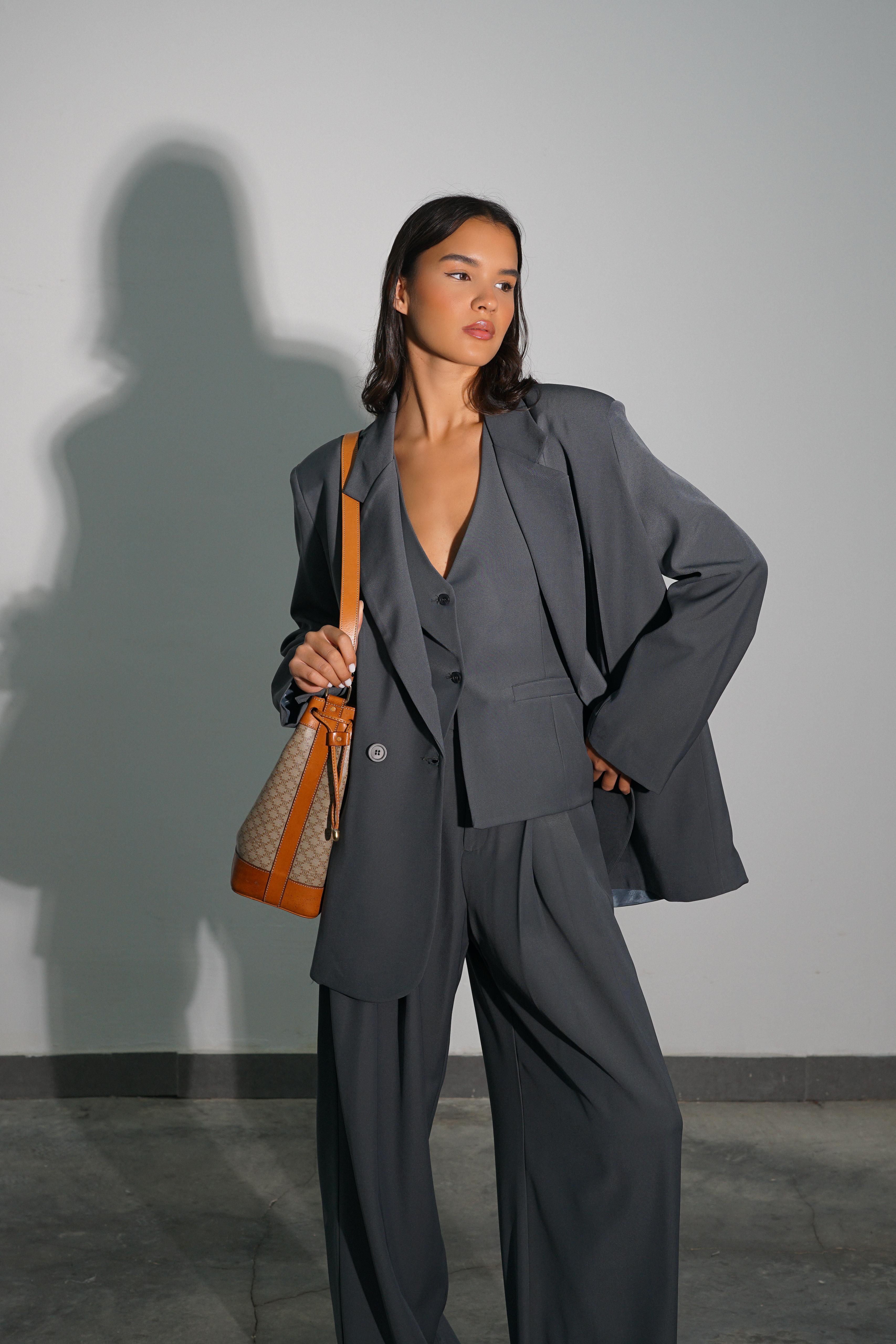 ווסט מאסימו אפור