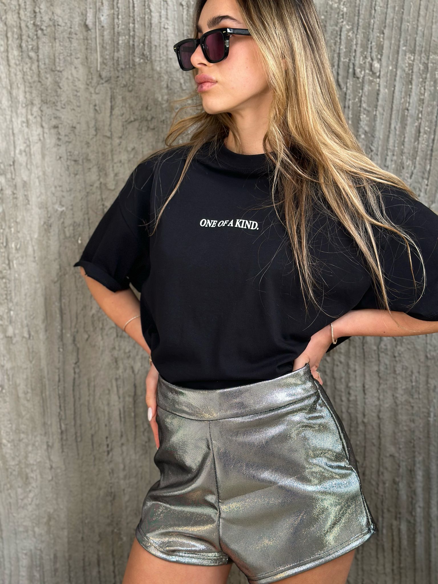 שורט ברנד כסוף