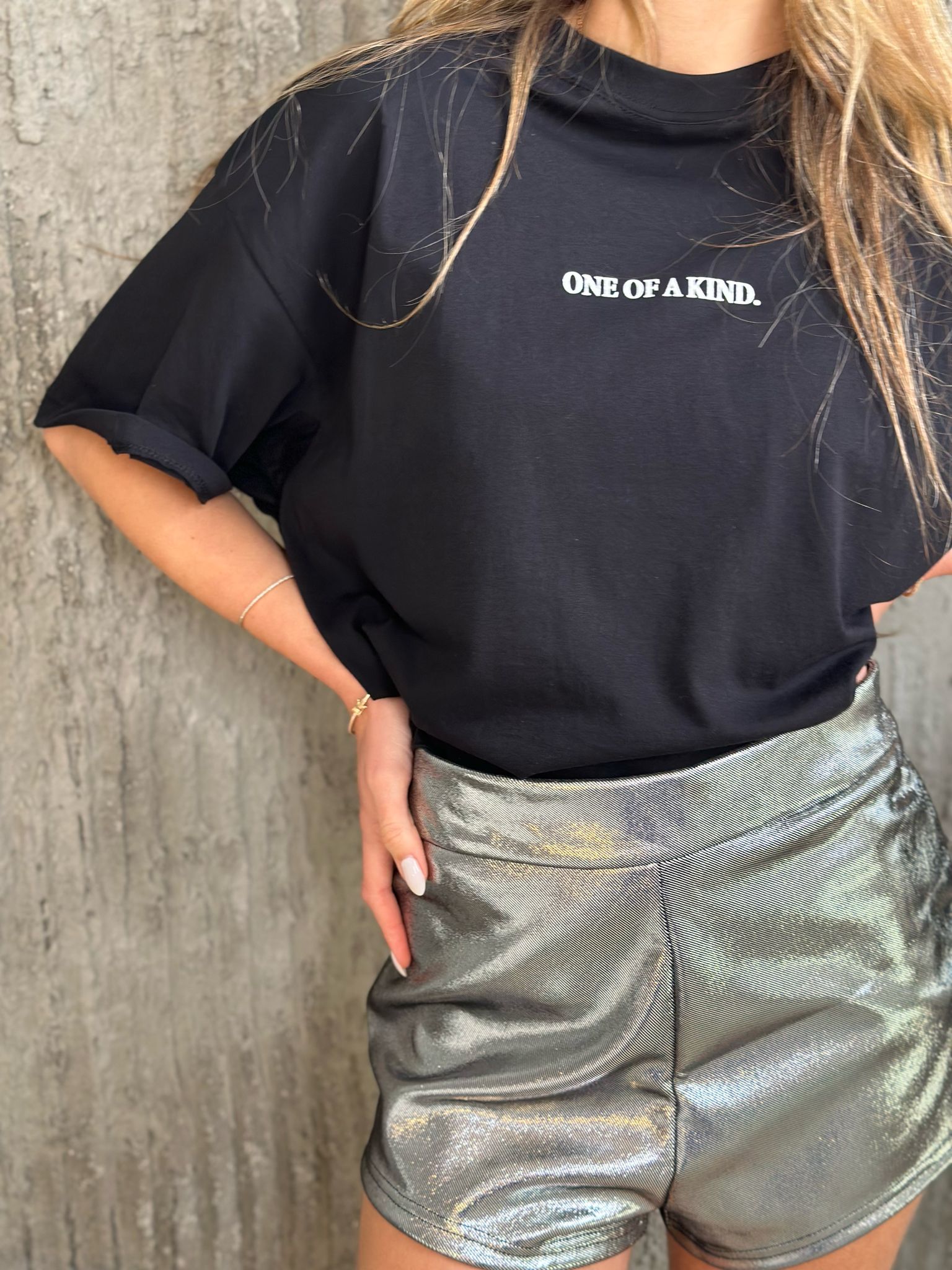 שורט ברנד כסוף