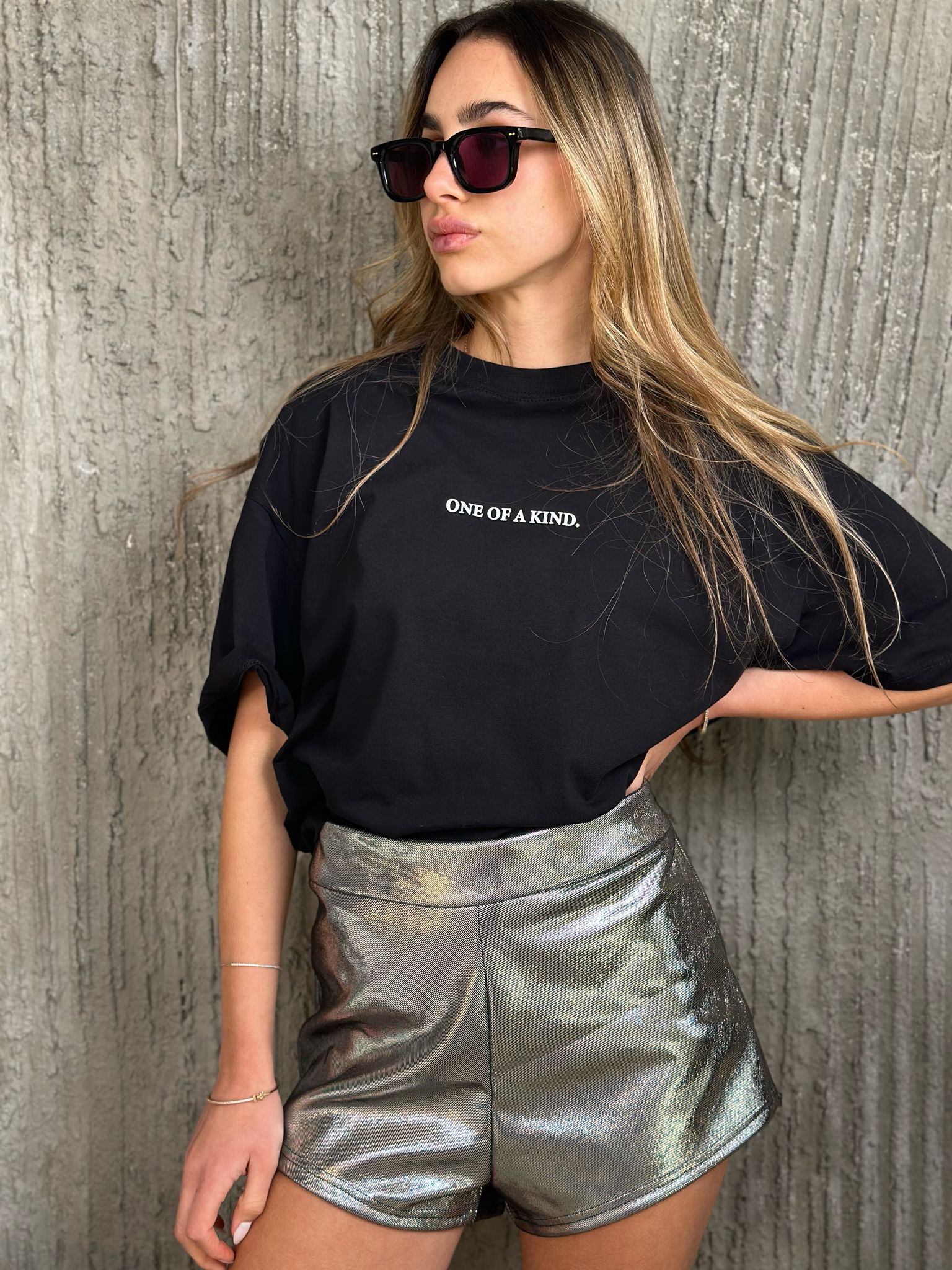 שורט ברנד כסוף