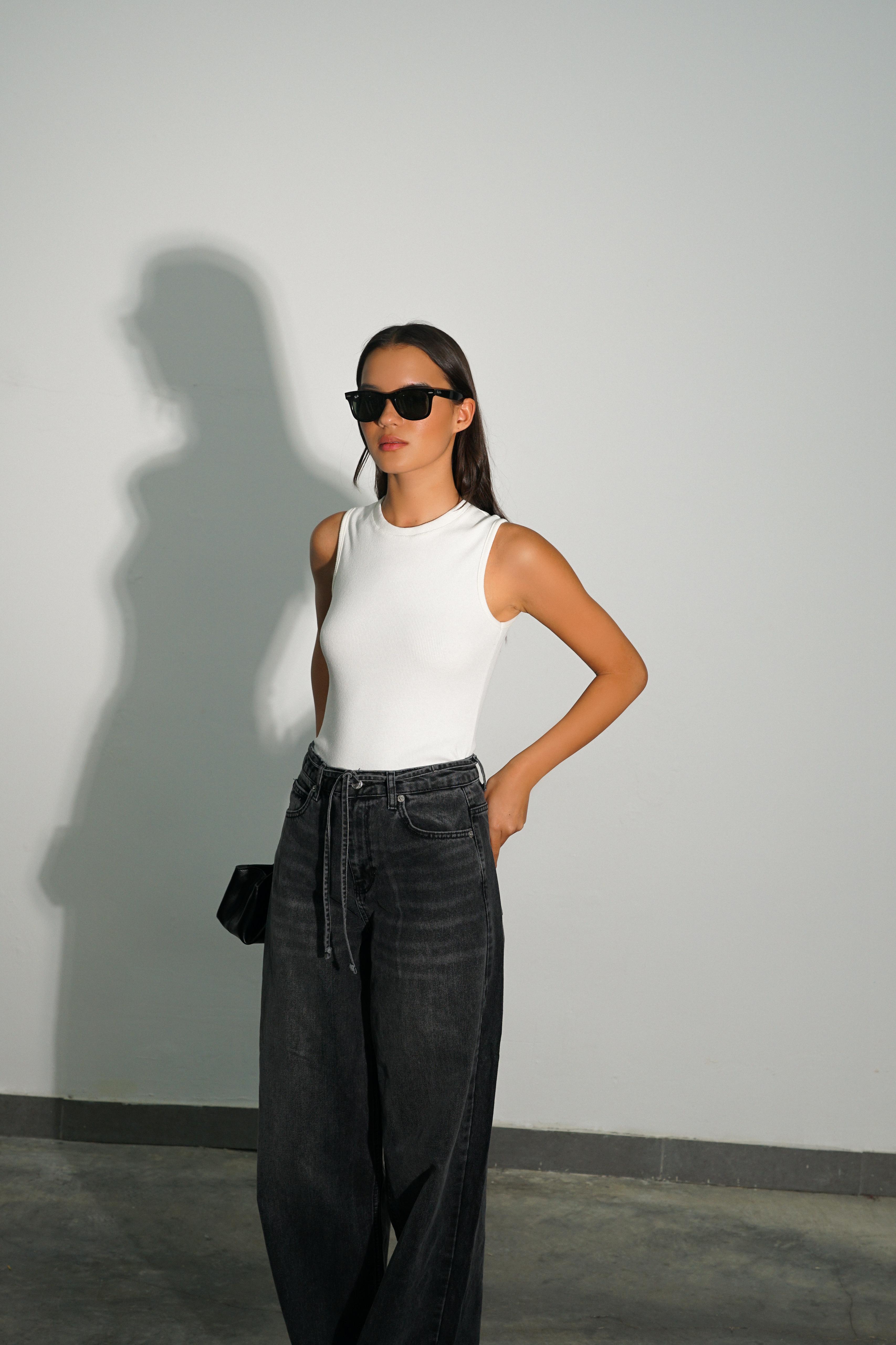 ג'ינס מון שחור