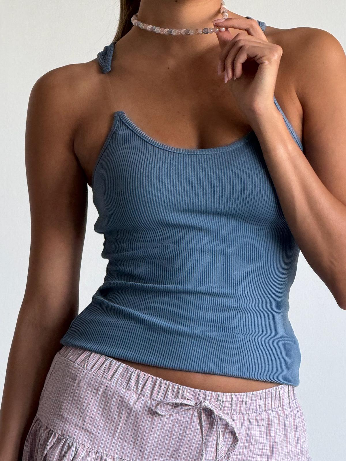 גופיית קלואה תכלת