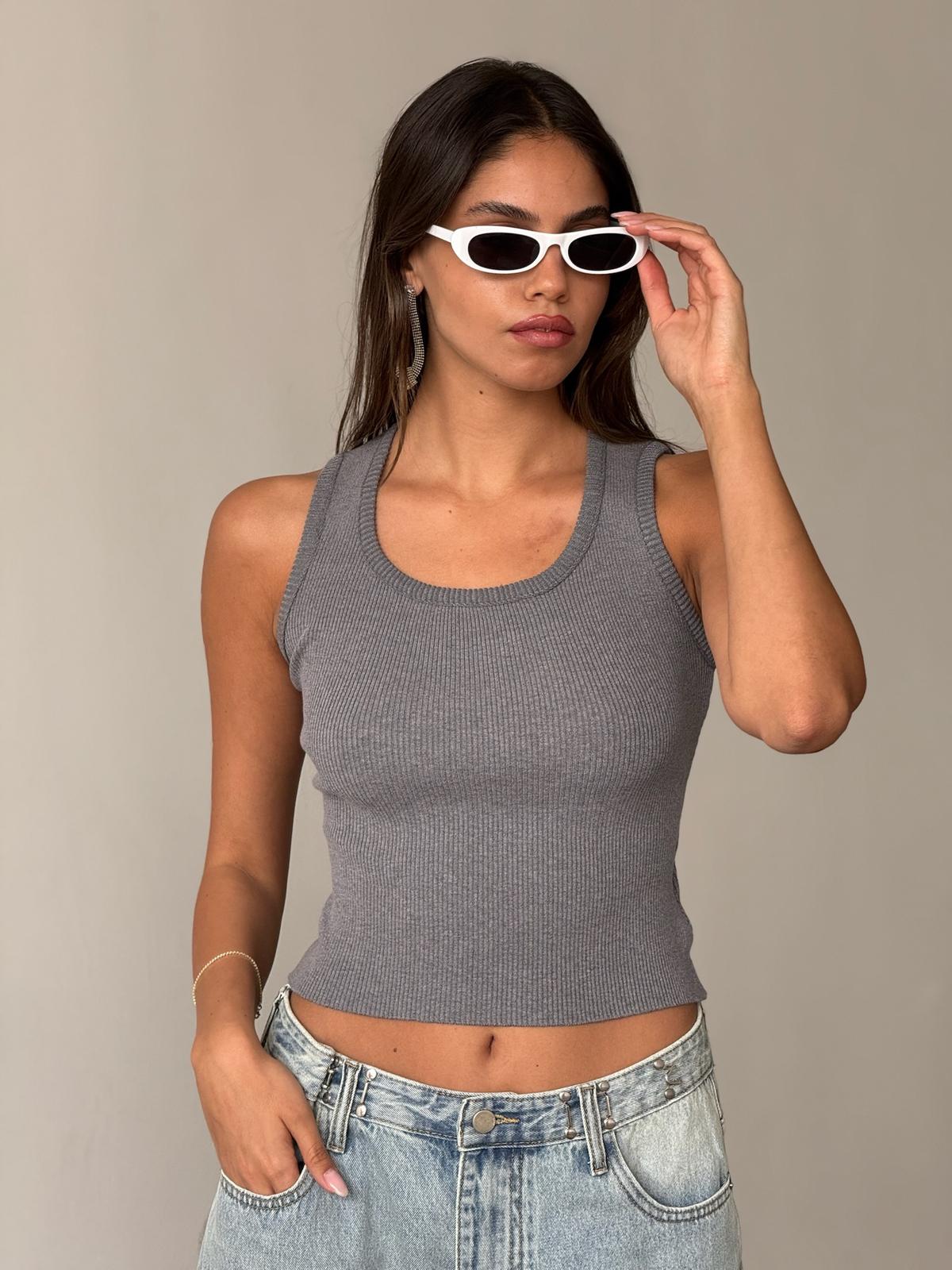 חולצת נסלי אפור